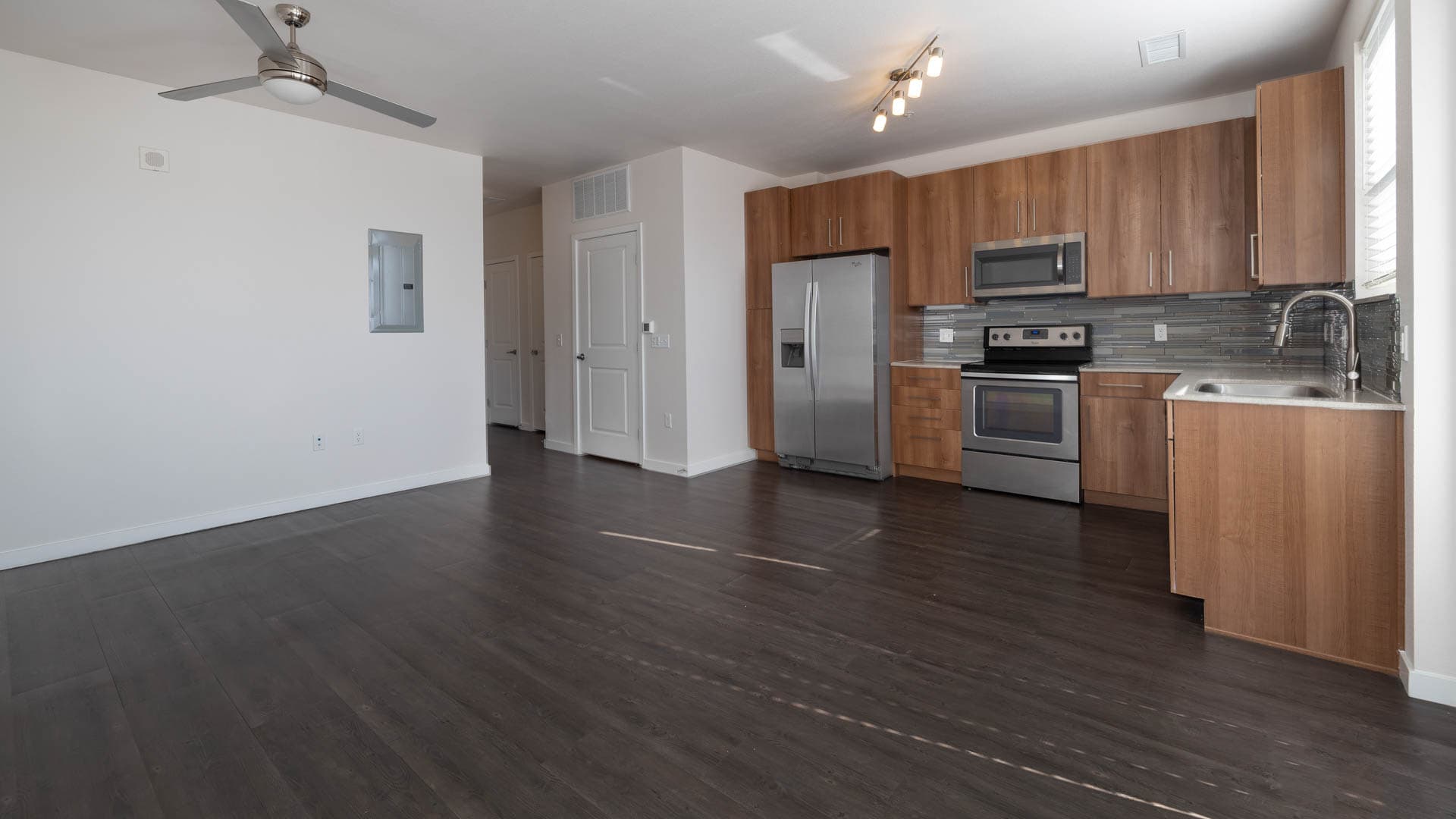 Radius Uptown Apartments 3 of 7