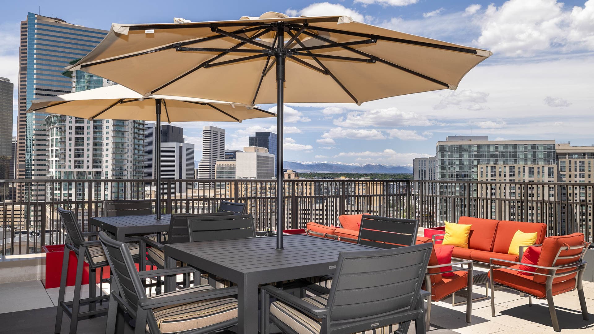 Radius Uptown Apartments 27 of 45