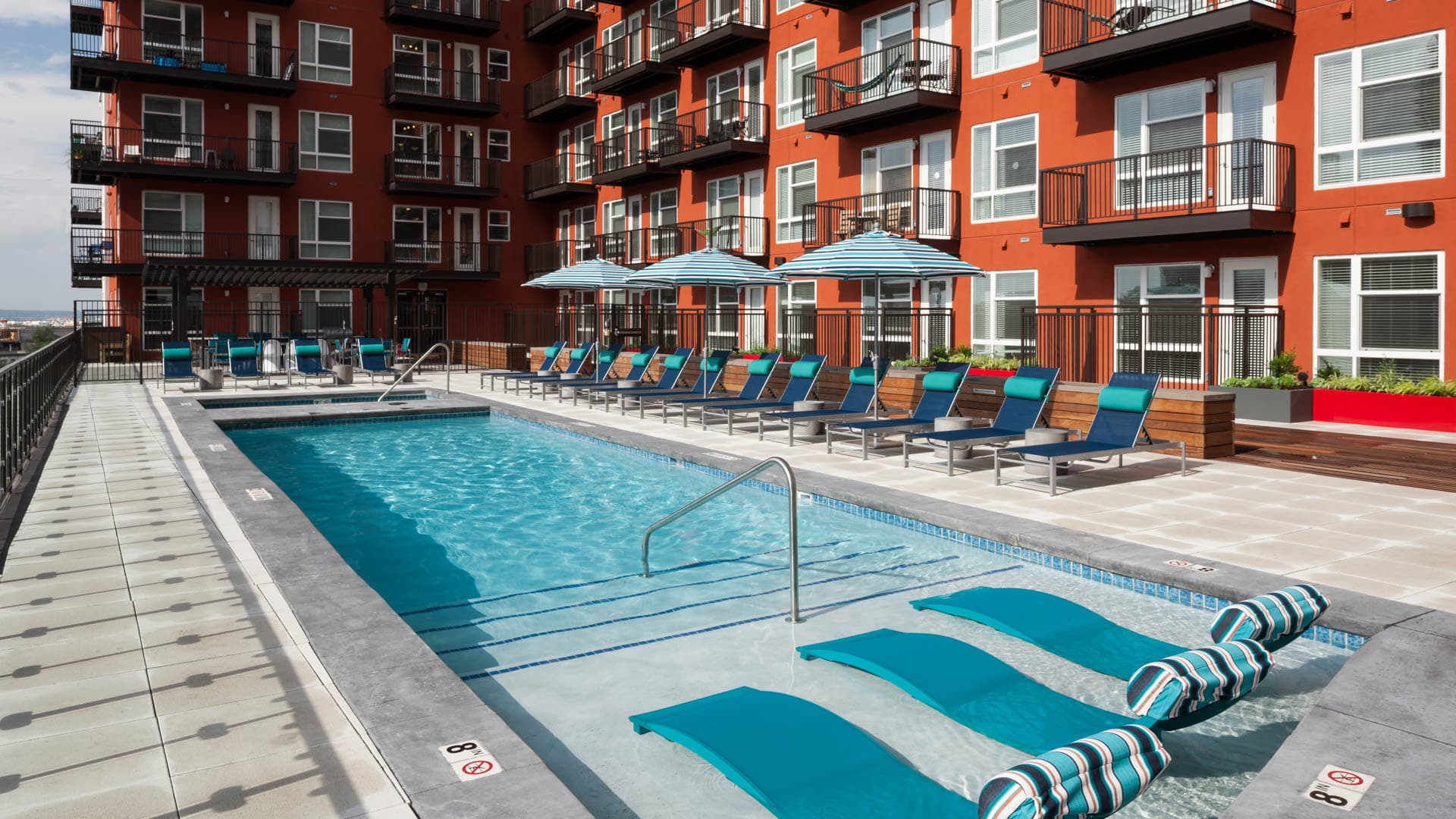 Radius Uptown Apartments 43 of 45