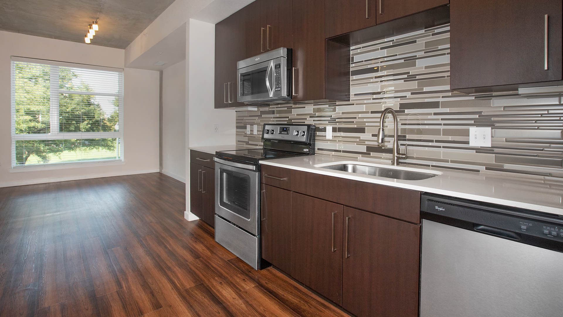 Radius Uptown Apartments 9 of 45