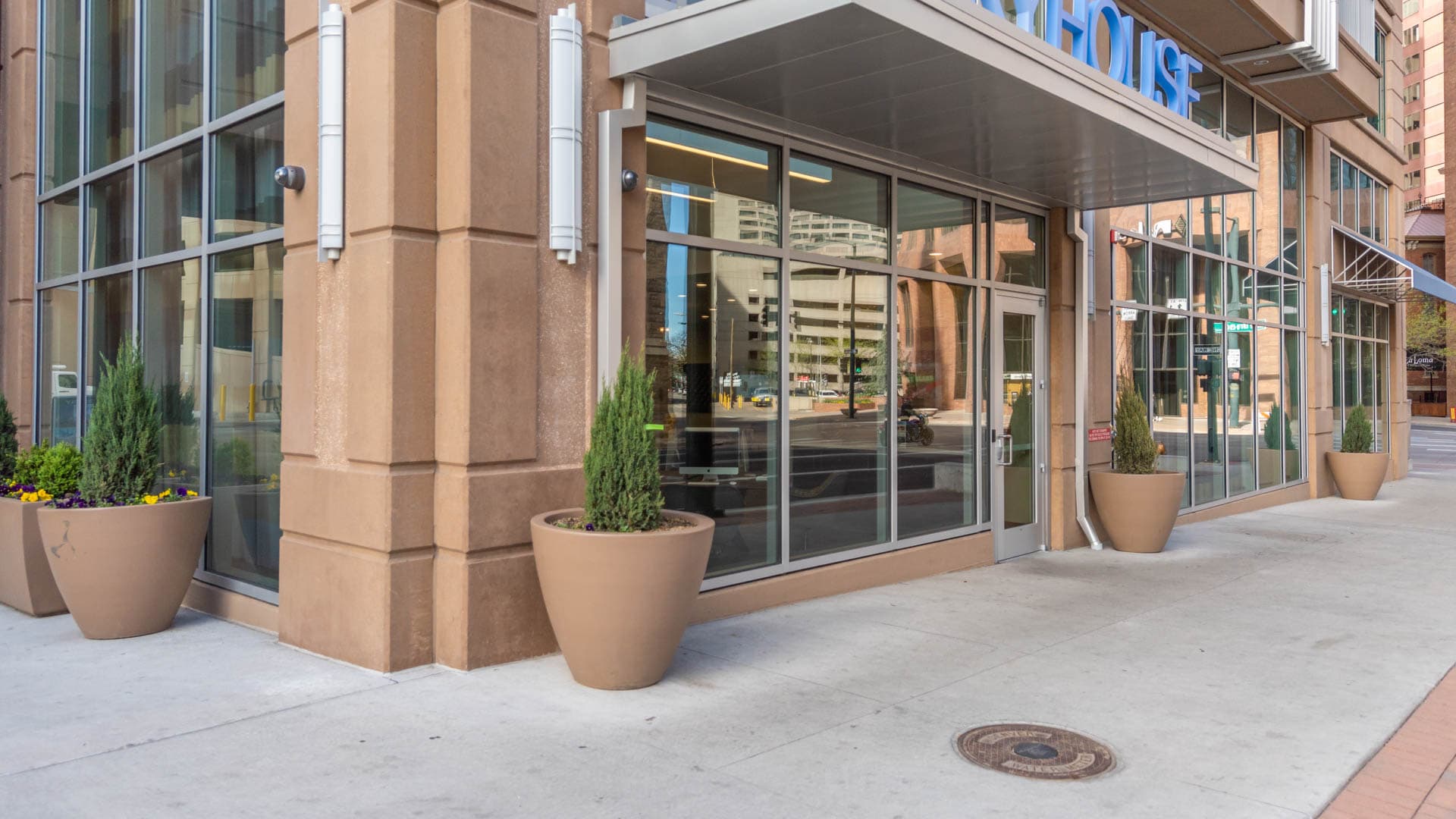 Skyhouse Denver Apartments 2 of 87
