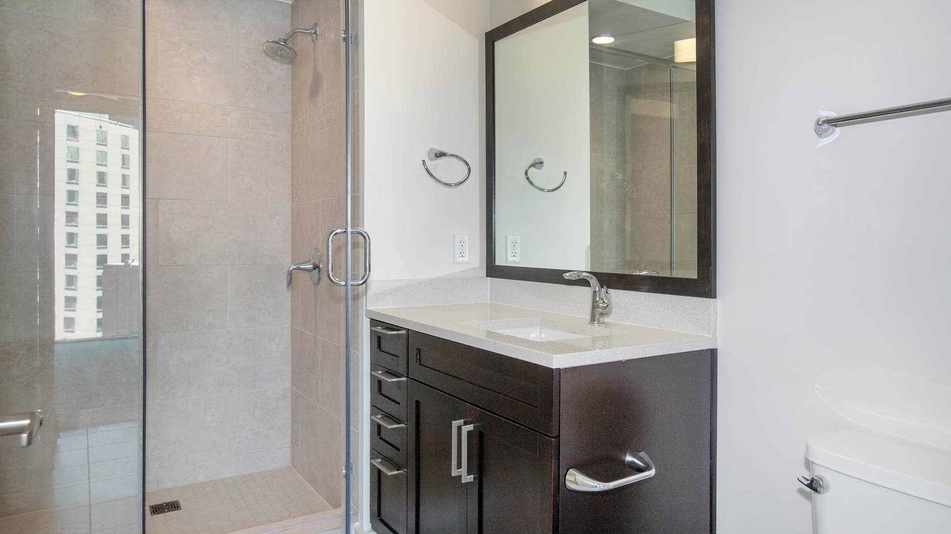 Skyhouse Denver Apartments 3 of 8