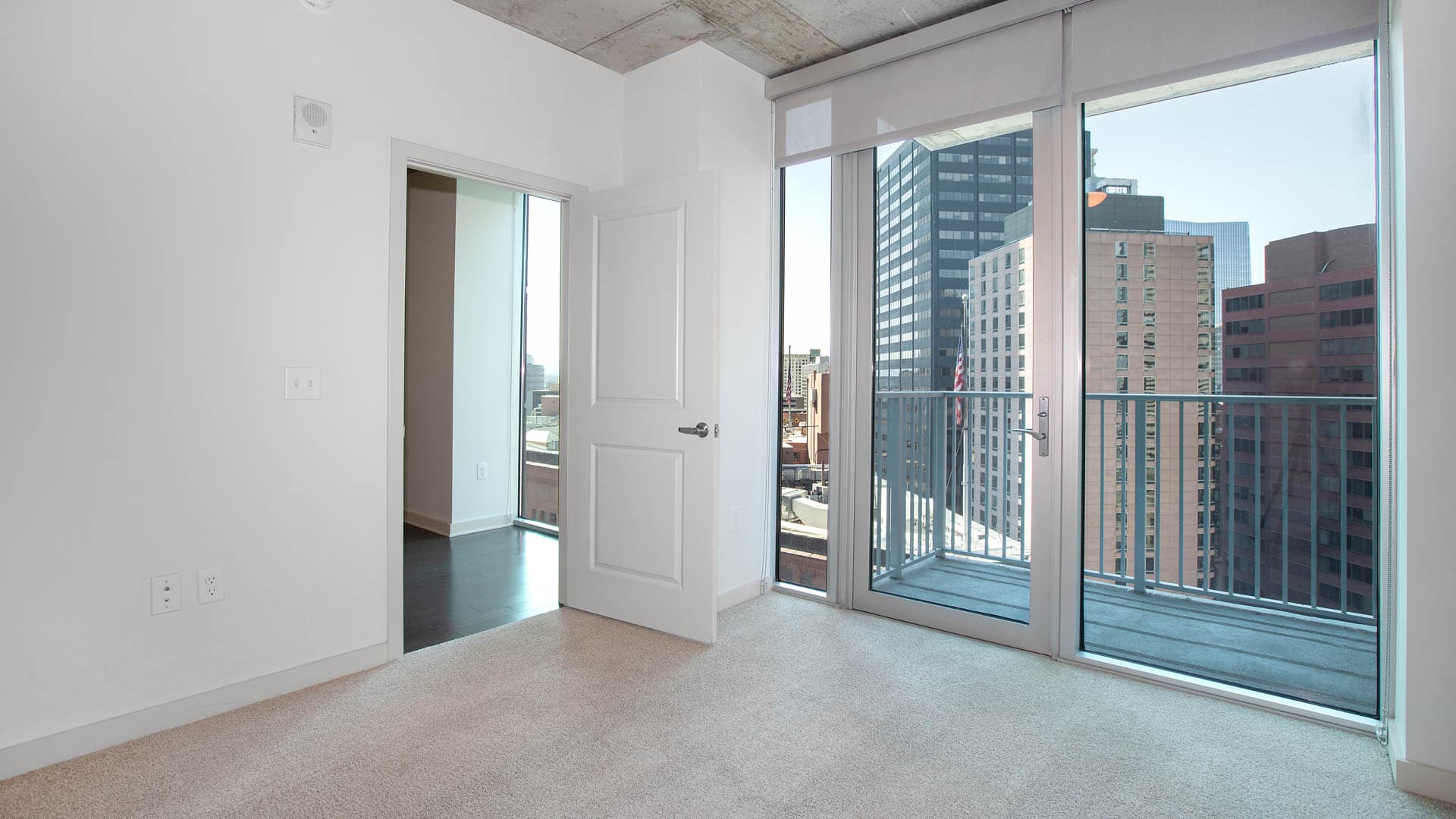 Skyhouse Denver Apartments 3 of 8