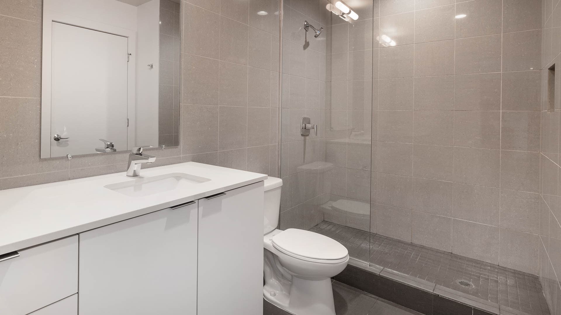 Eviva on Cherokee Apartments 6 of 9
