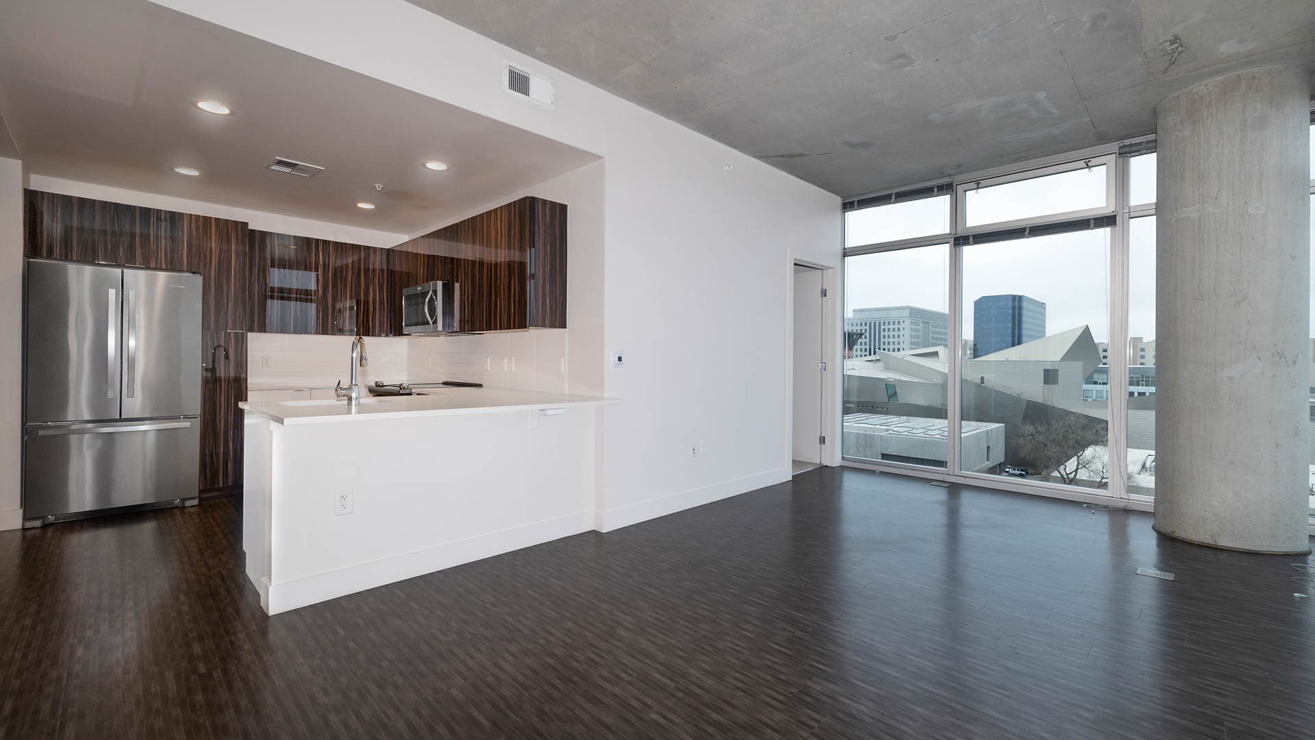 Eviva on Cherokee Apartments 1 of 10