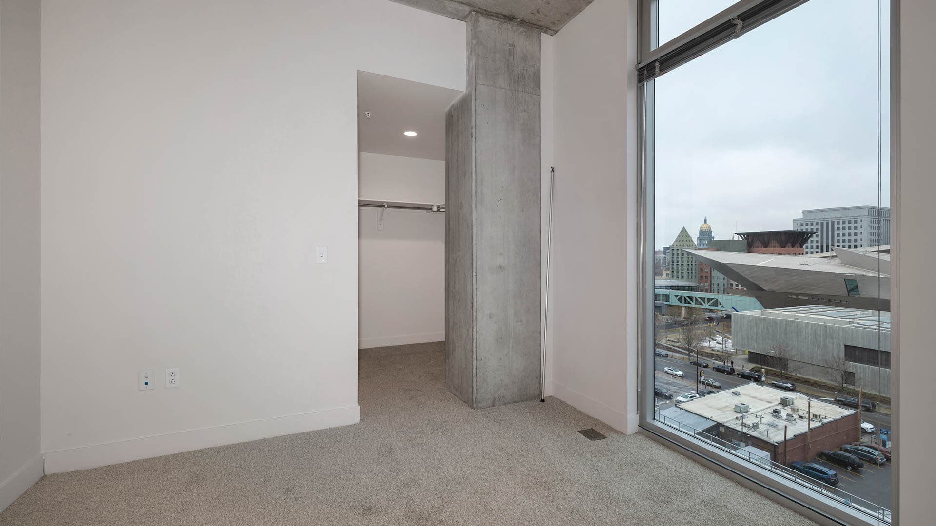 Eviva on Cherokee Apartments 6 of 10