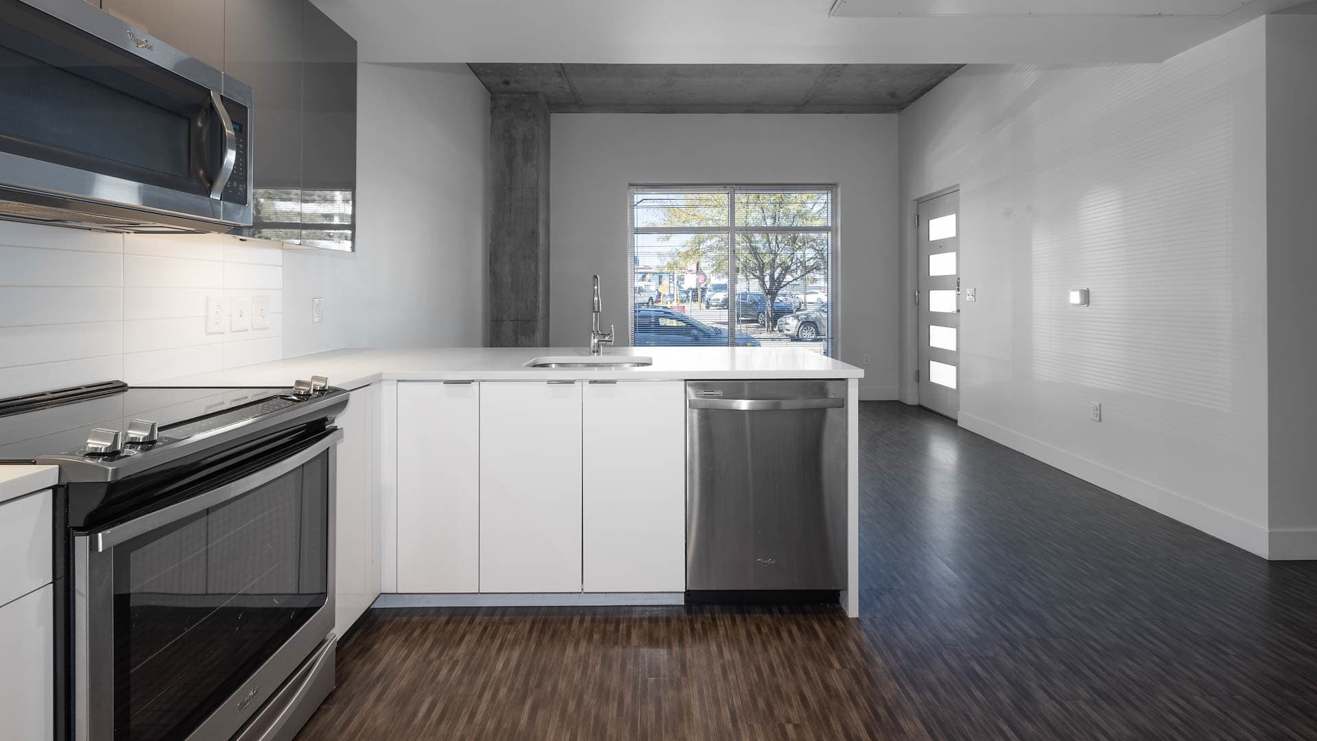 Eviva on Cherokee Apartments 4 of 8