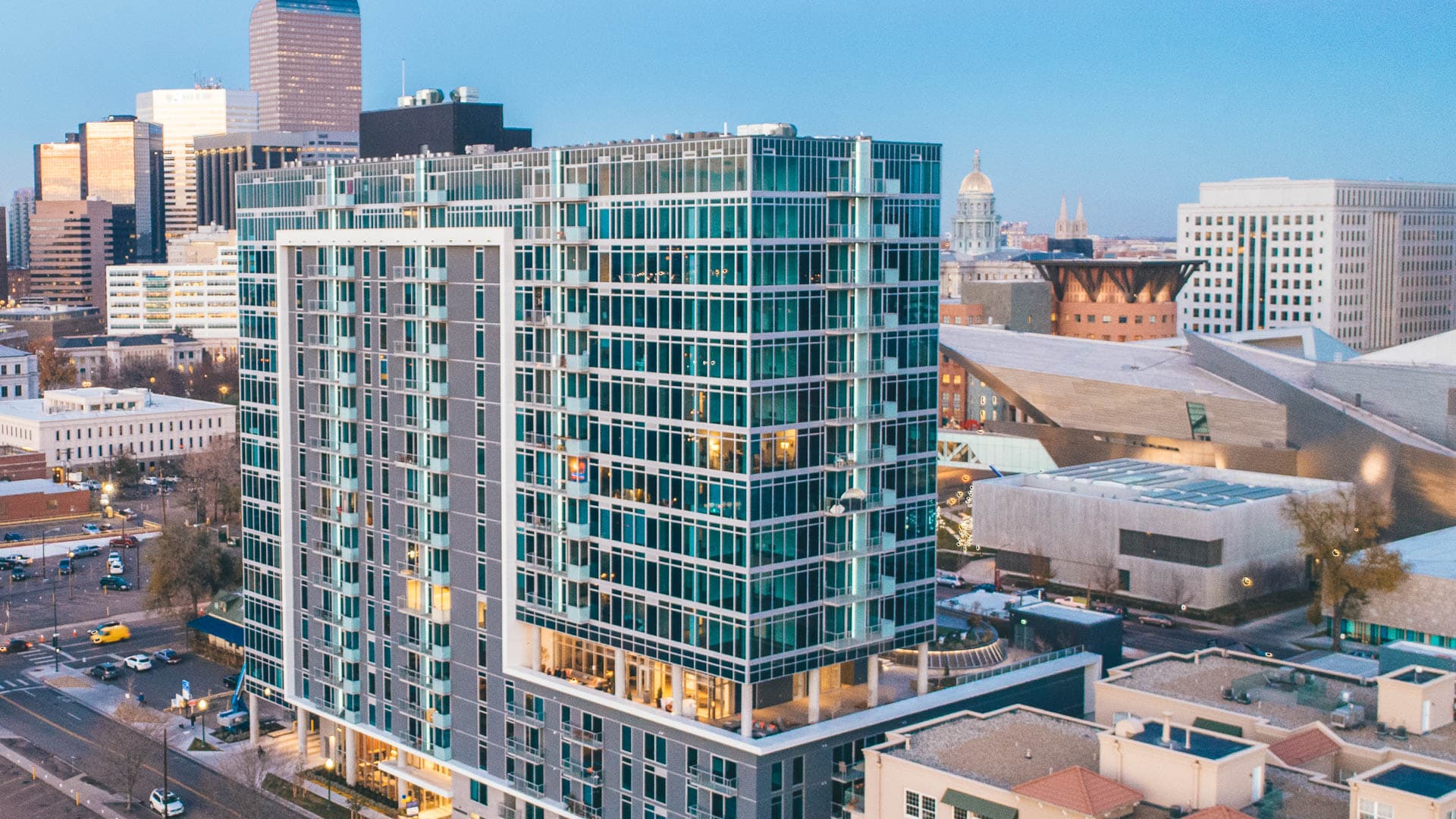 Eviva on Cherokee Apartments 2 of 56