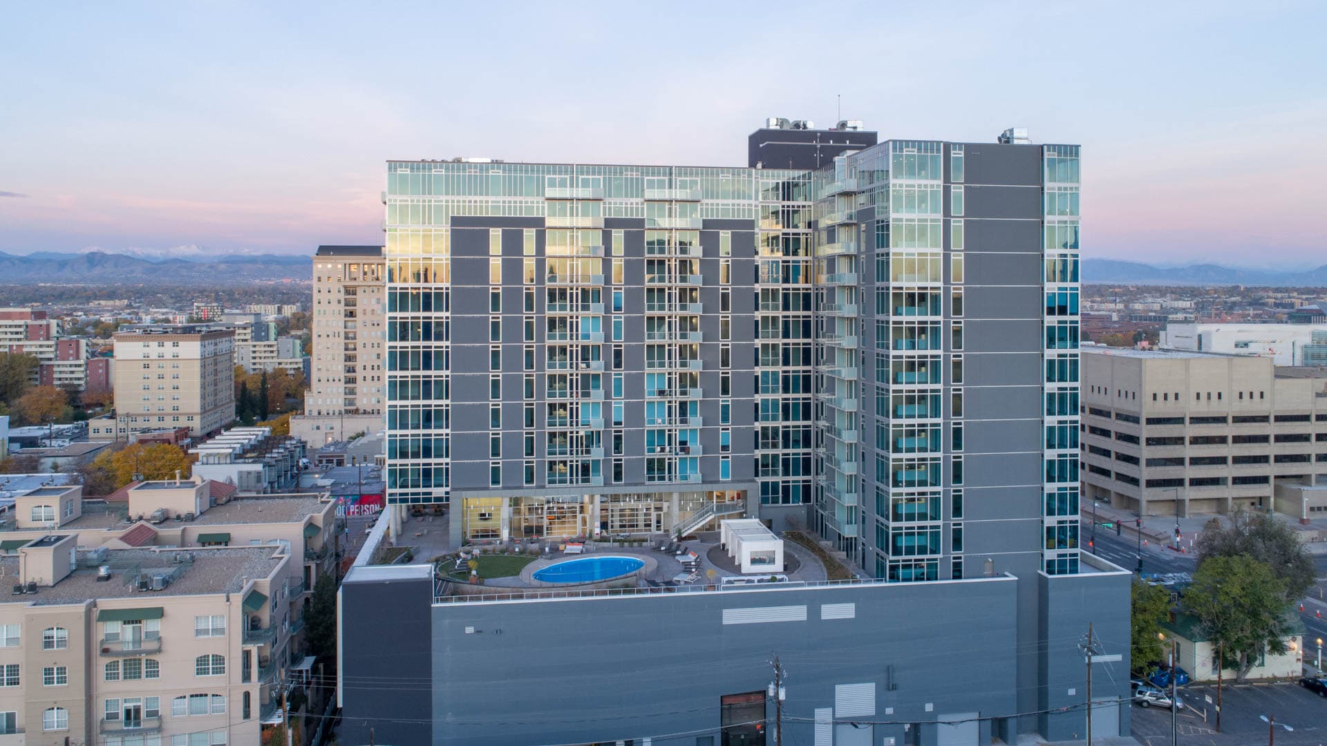 Eviva on Cherokee Apartments 1 of 8