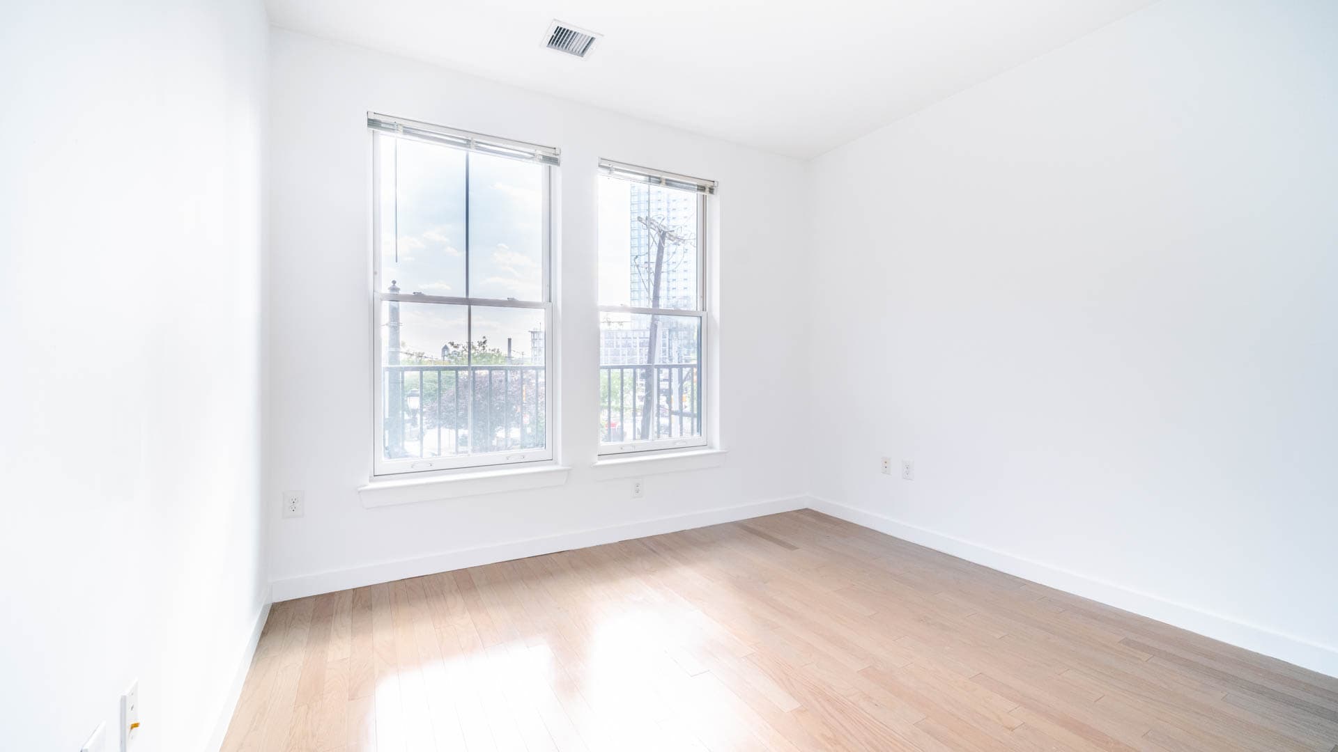 Madox Apartments 2 of 8