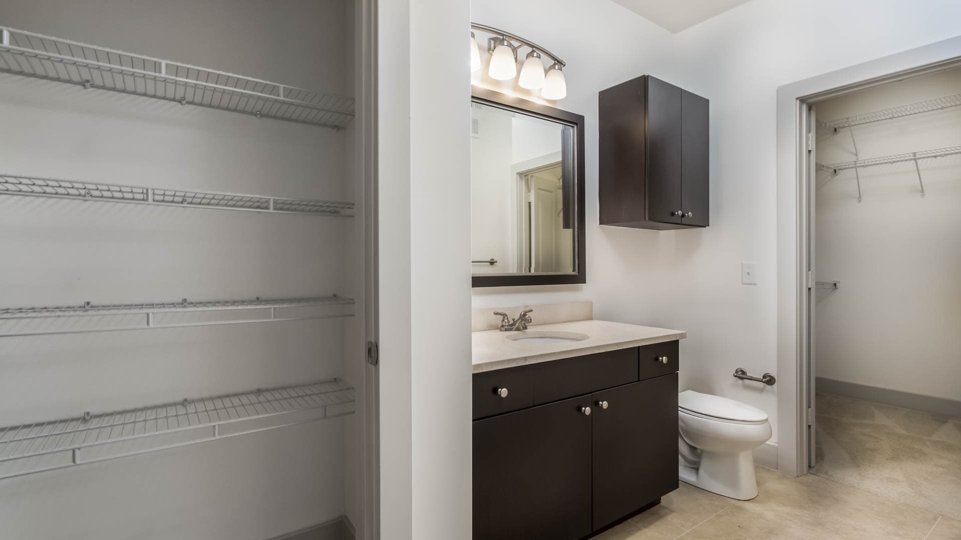 Axis at Shady Grove Apartments 6 of 7