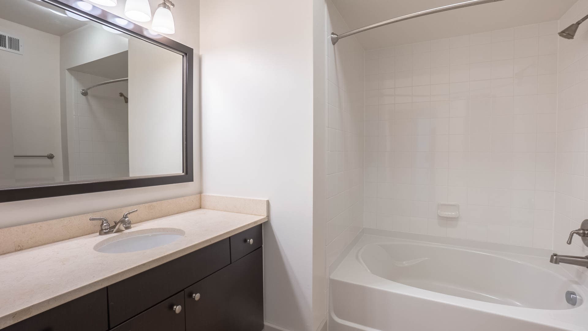 Axis at Shady Grove Apartments 2 of 11