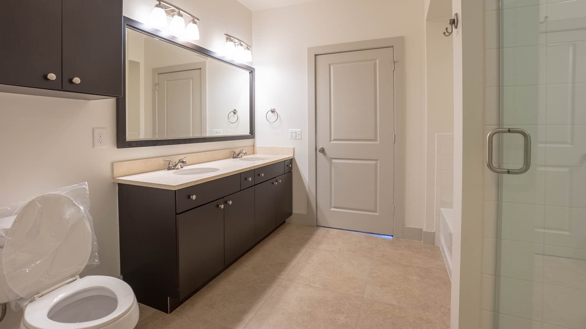 Axis at Shady Grove Apartments 1 of 11