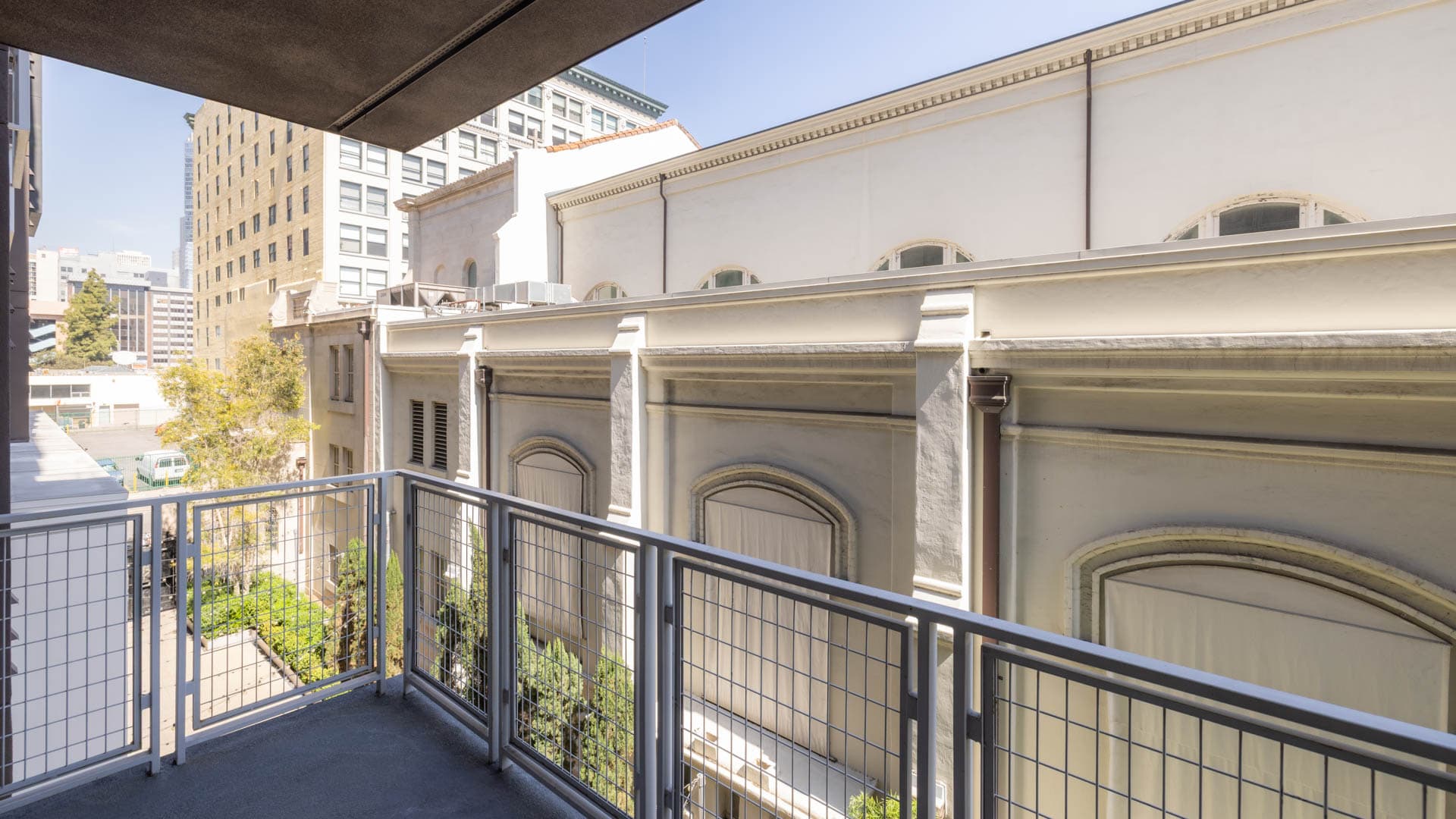 STOA Apartments 1 of 9