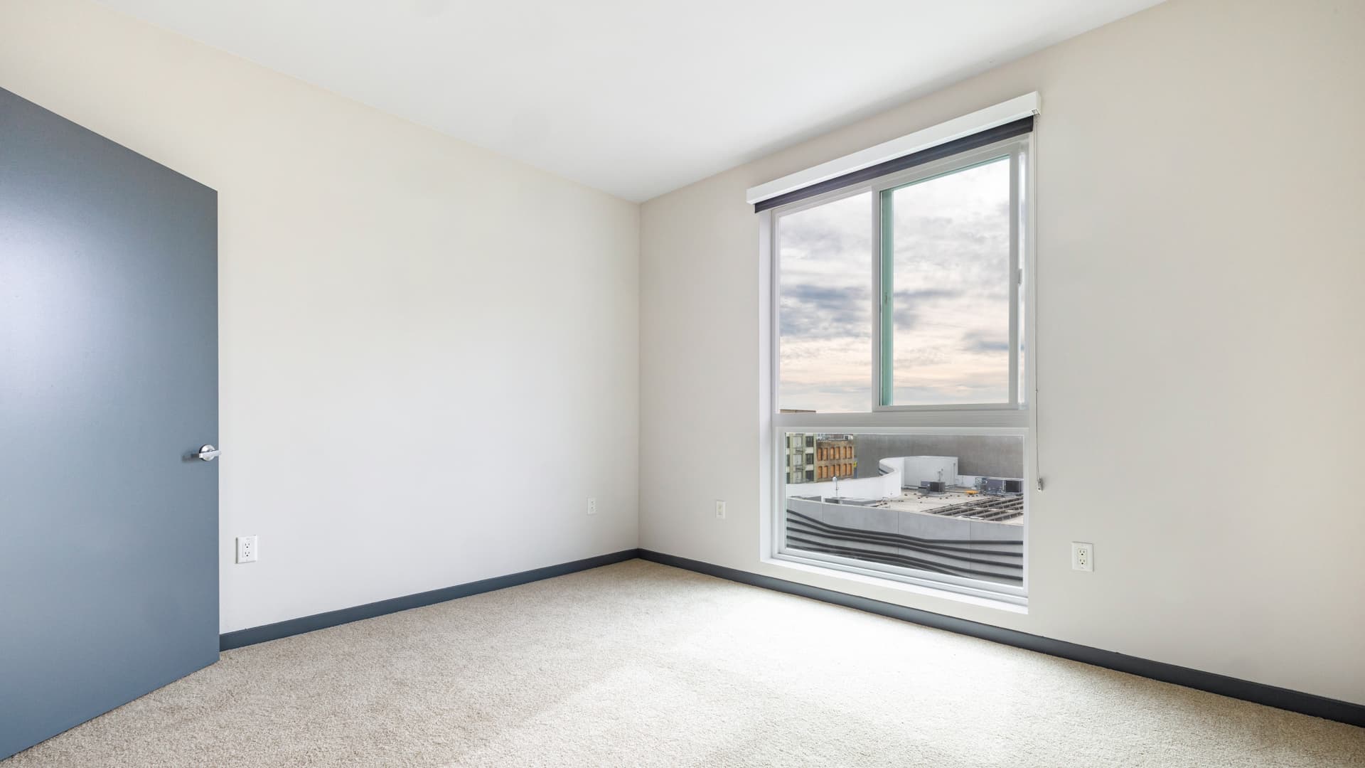 STOA Apartments 5 of 7