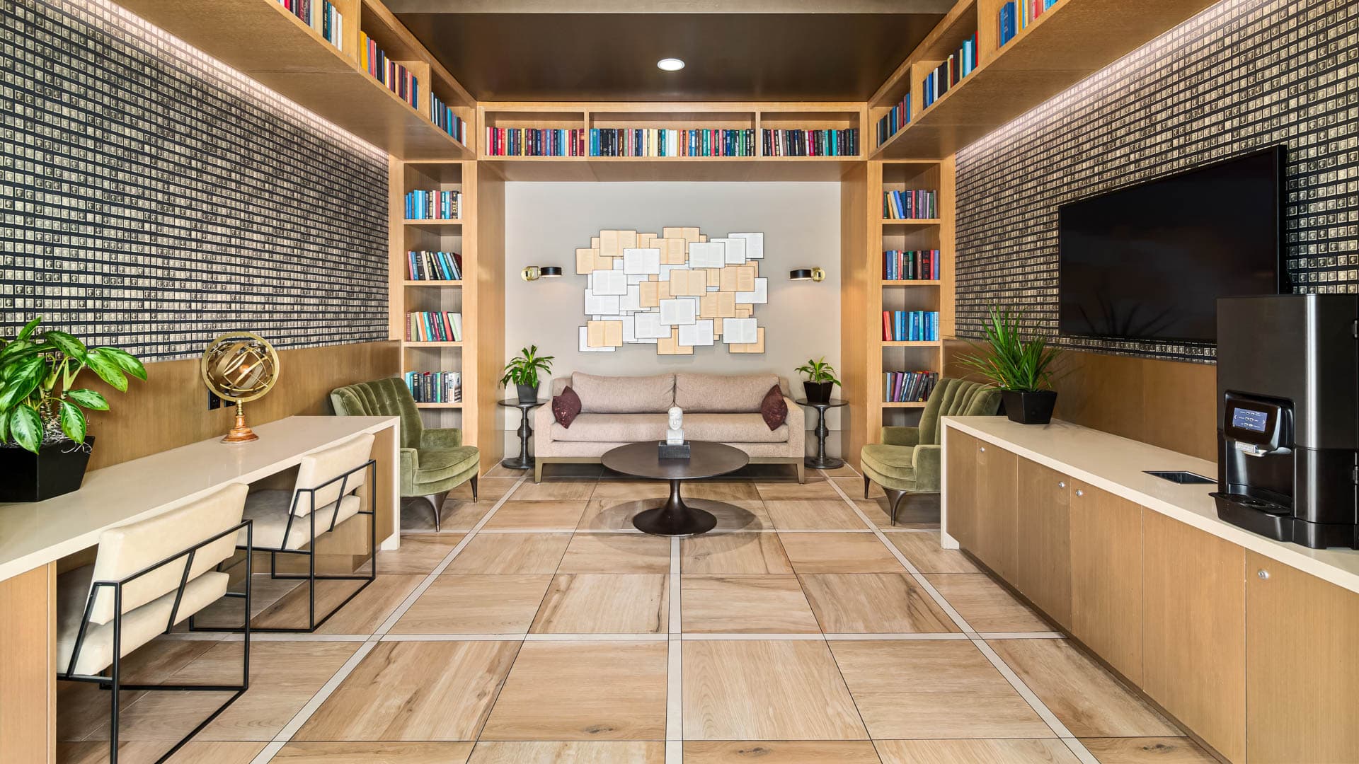 Huxley Apartments 4 of 36