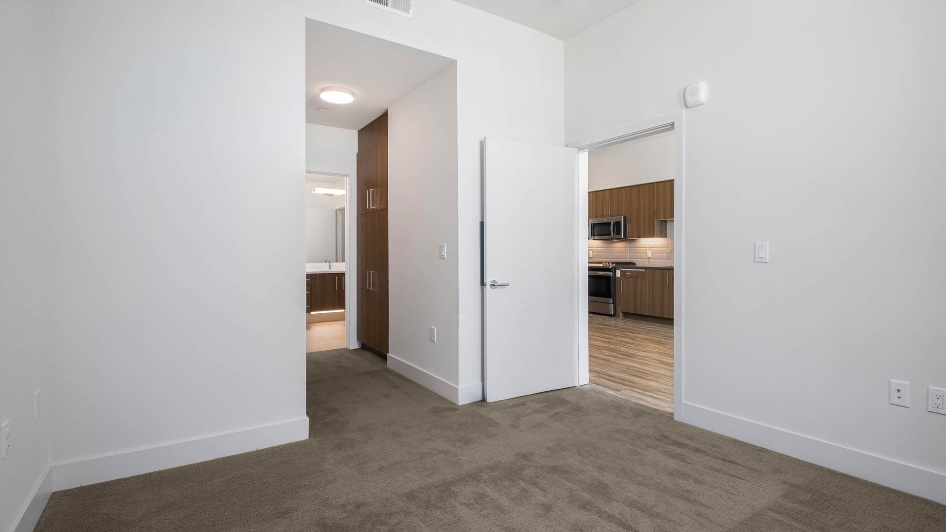 Huxley Apartments 2 of 6