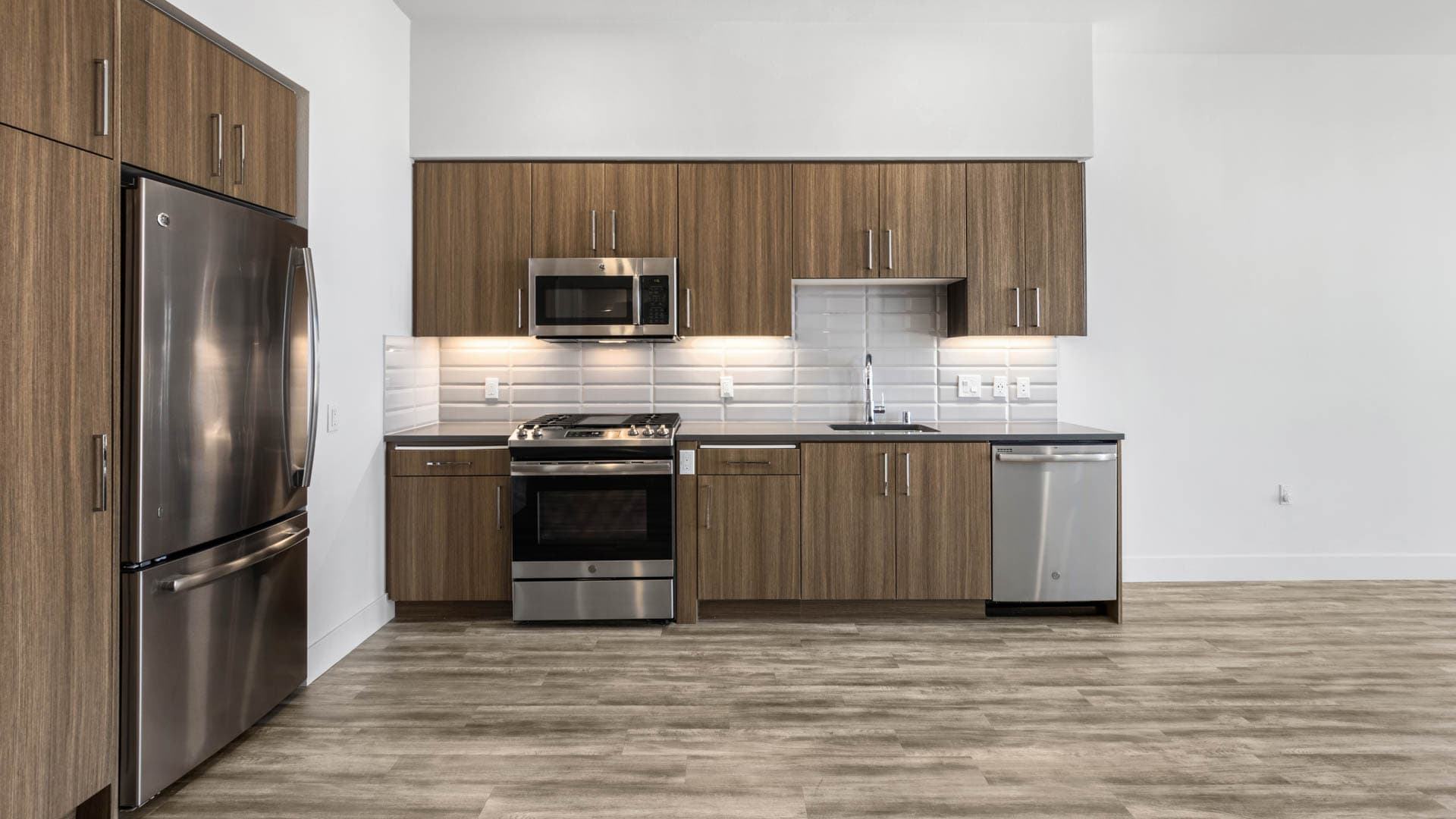 Huxley Apartments 6 of 36