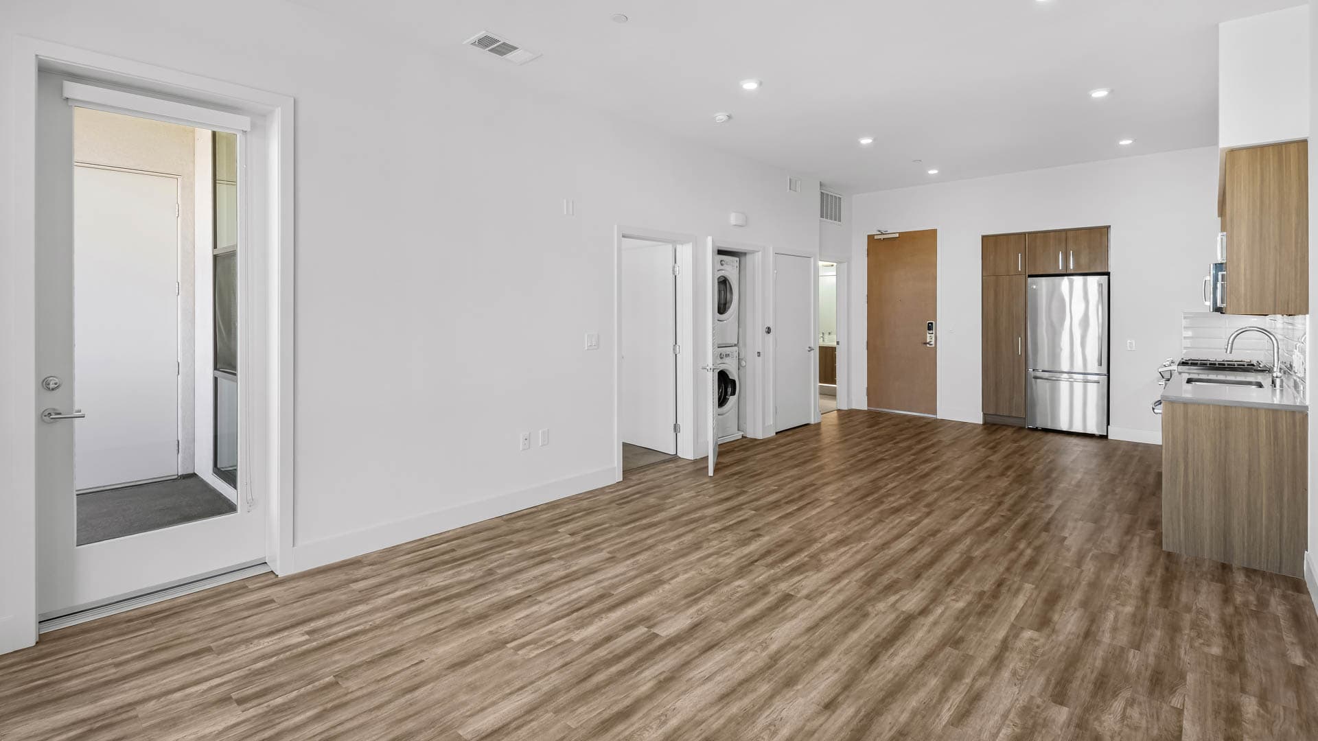 Huxley Apartments 12 of 36