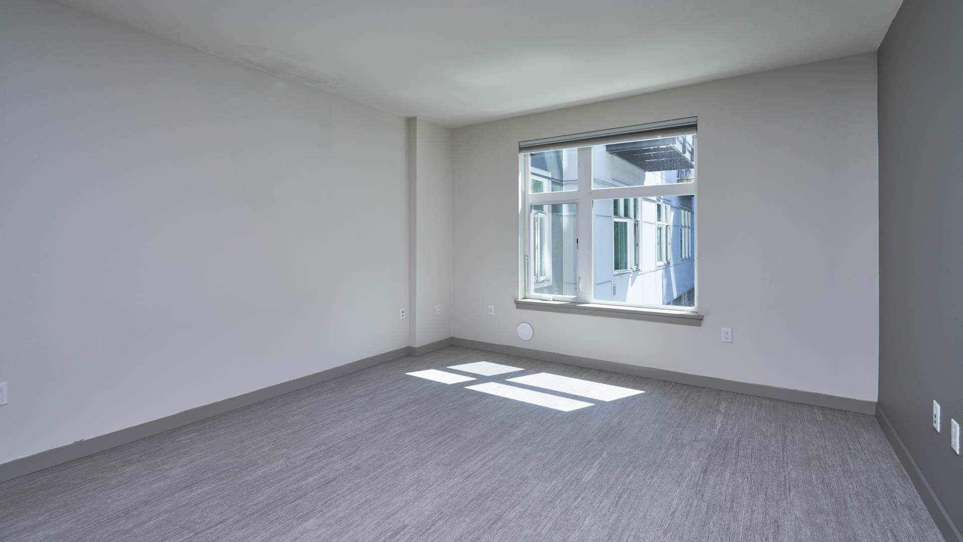 Saxton Apartments 1 of 8