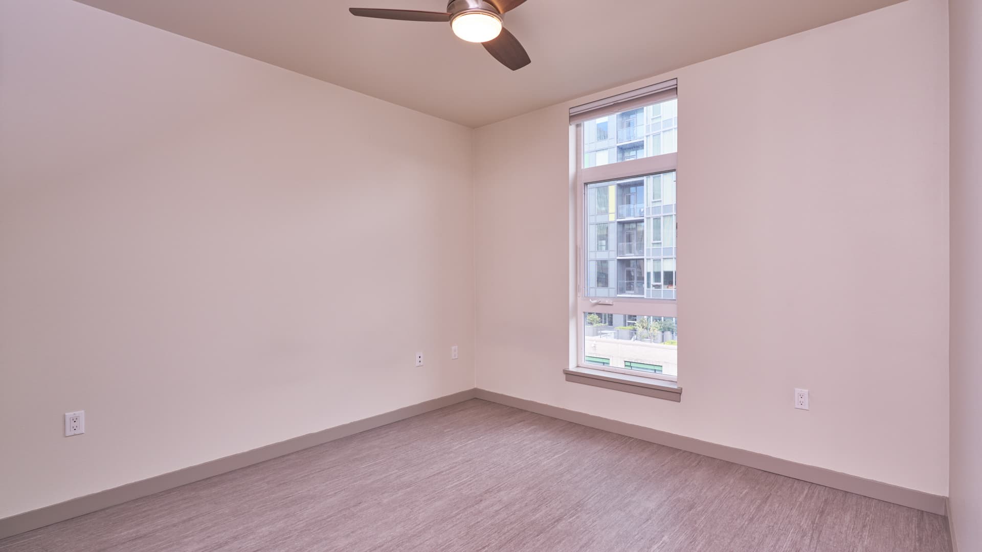 Saxton Apartments 9 of 14