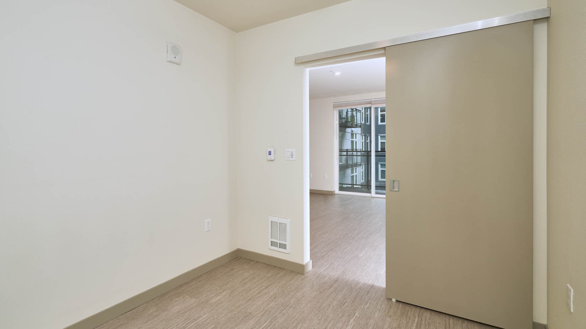 Saxton Apartments 3 of 7