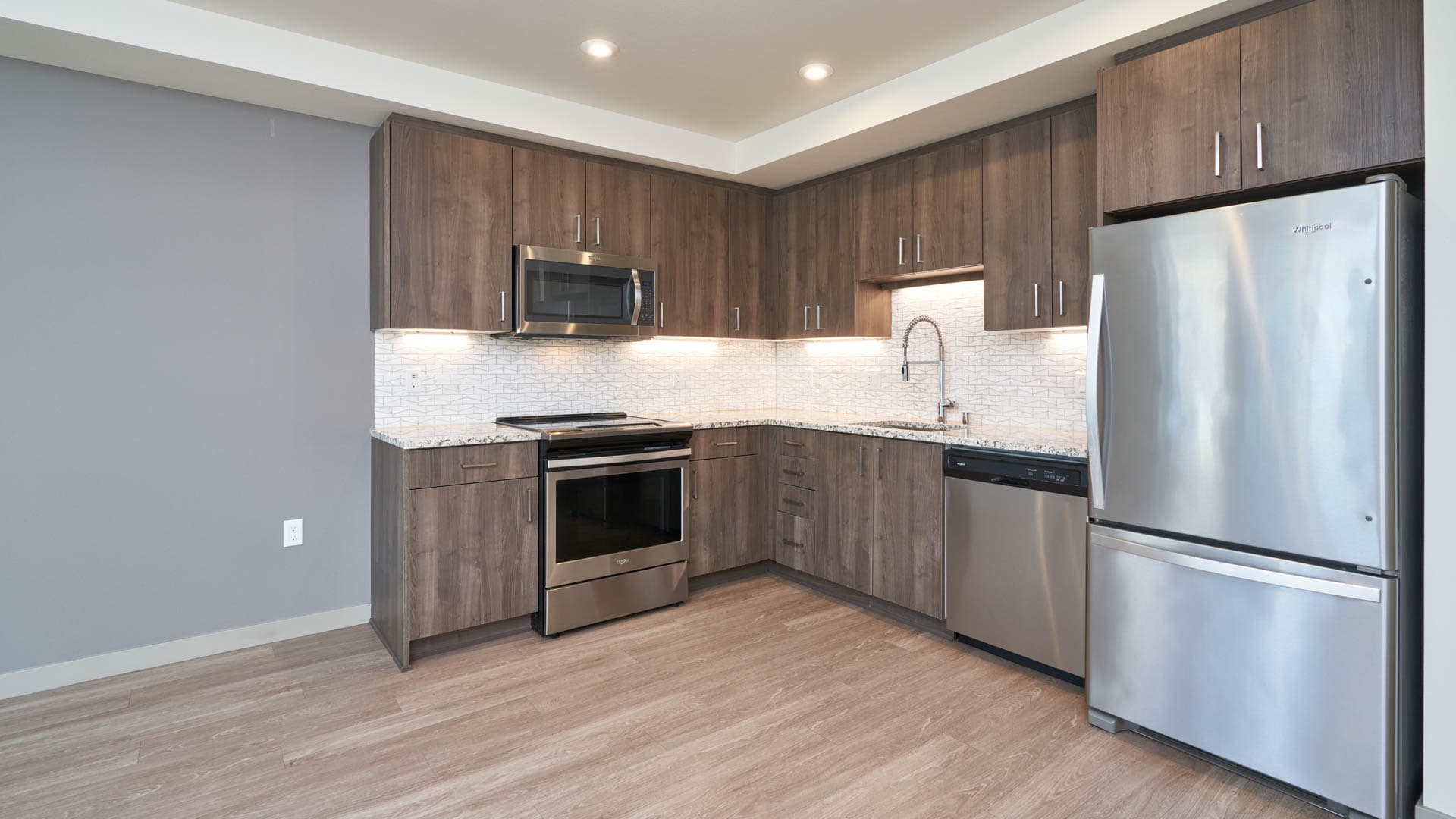 Saxton Apartments 6 of 7