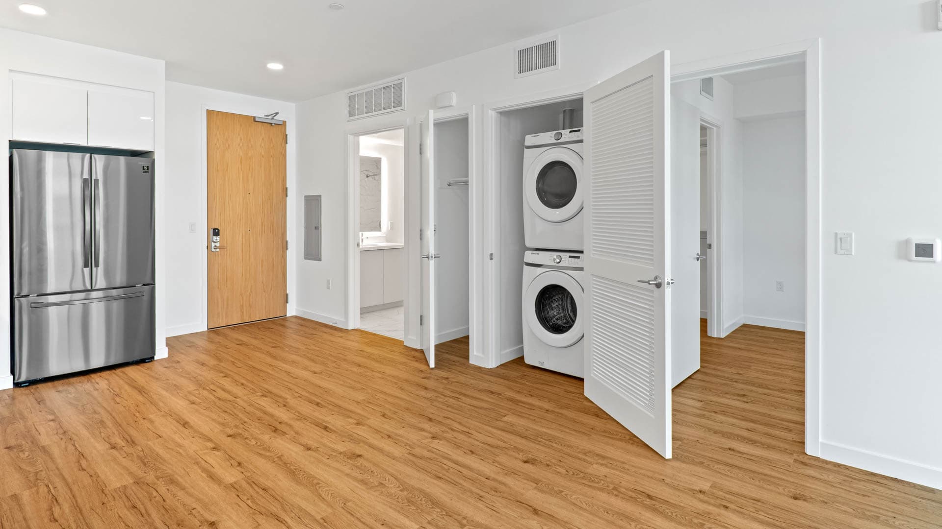 Aero Apartments 5 of 8