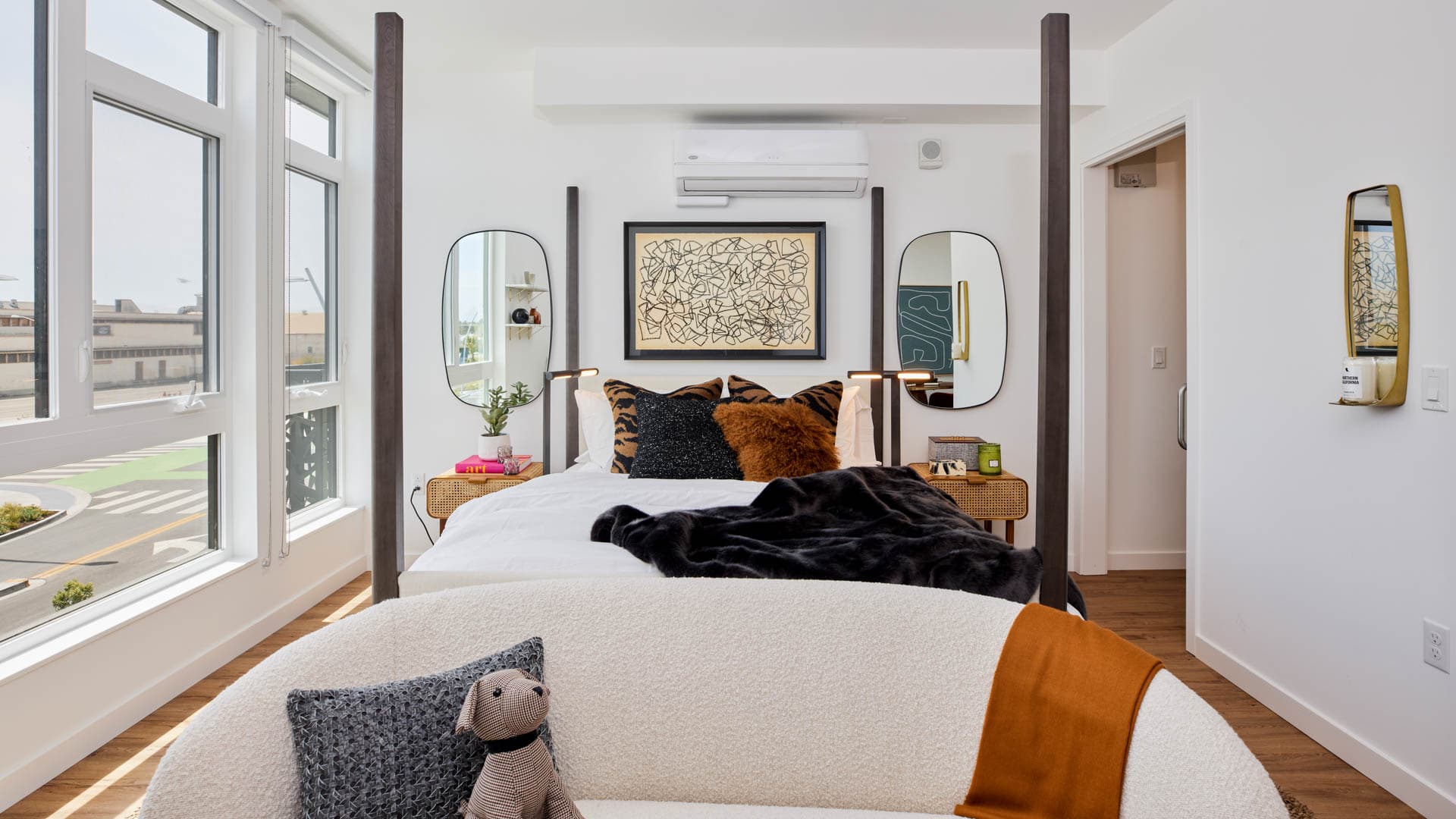 Aero Apartments 1 of 8