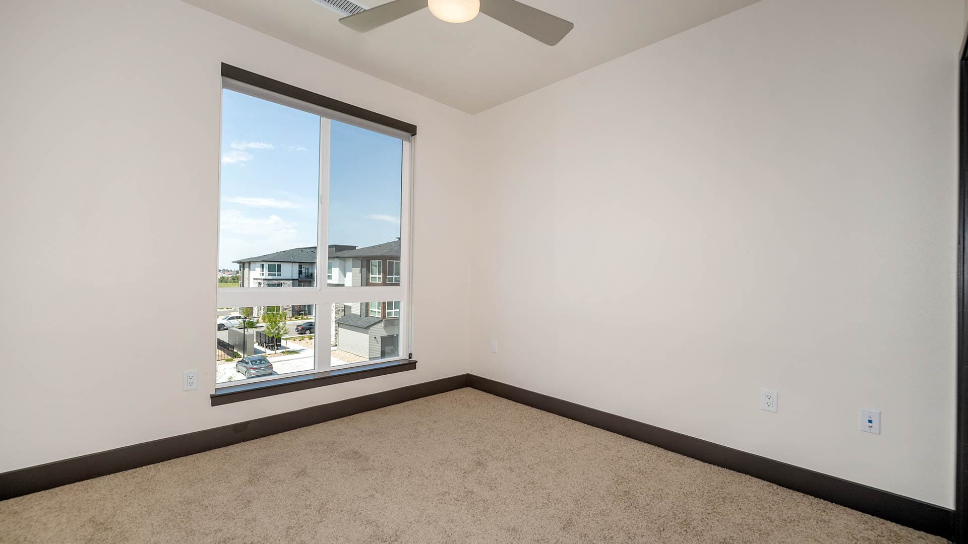 Circa Fitzsimons Apartments 4 of 9