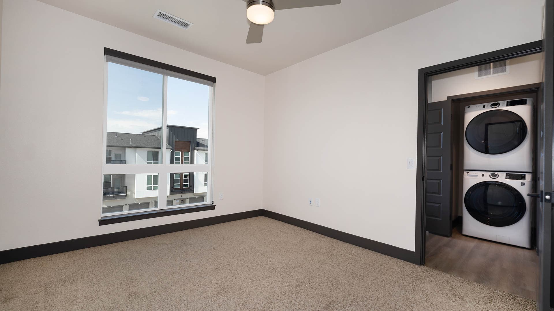 Circa Fitzsimons Apartments 6 of 13
