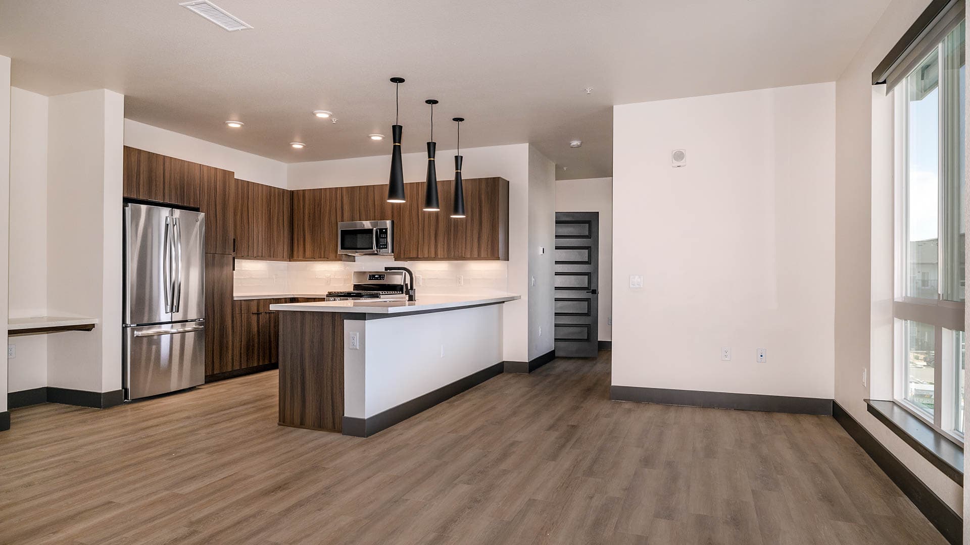 Circa Fitzsimons Apartments 2 of 11