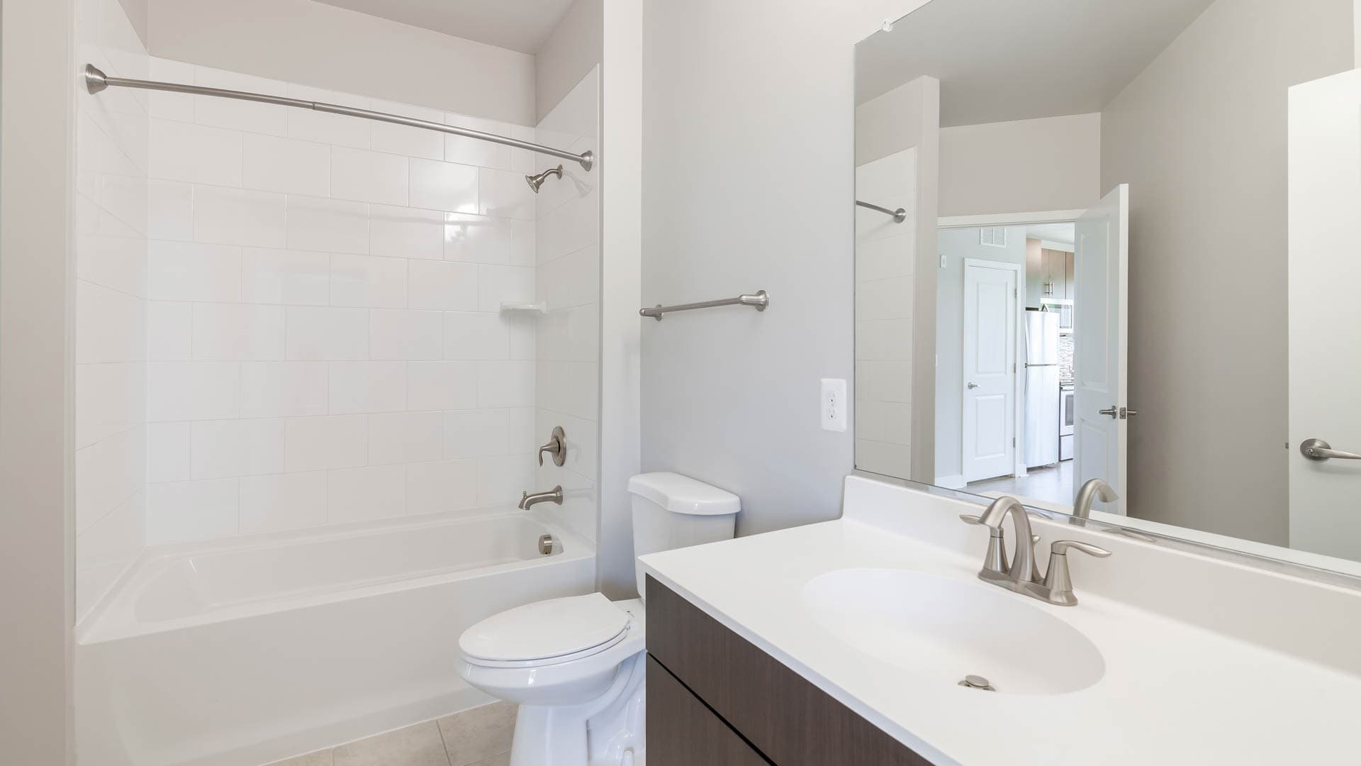 Radiant Fairfax Ridge Apartments 8 of 11
