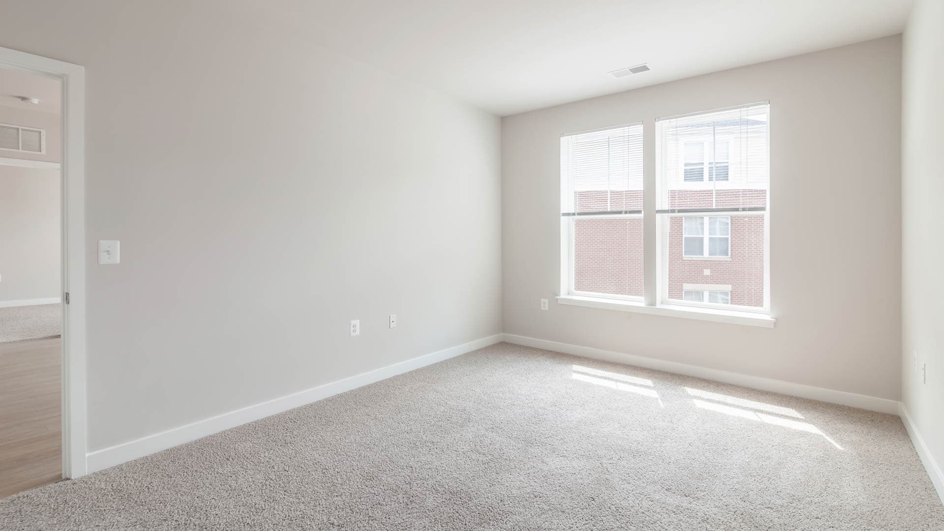 Radiant Fairfax Ridge Apartments 21 of 31