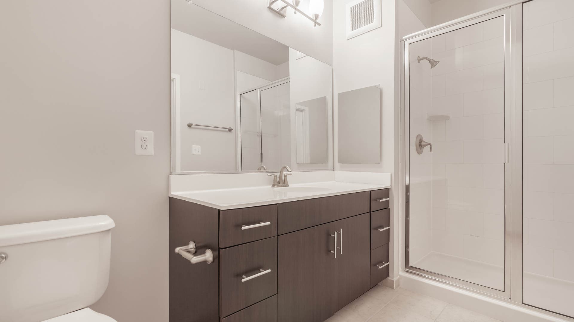 Radiant Fairfax Ridge Apartments 15 of 31