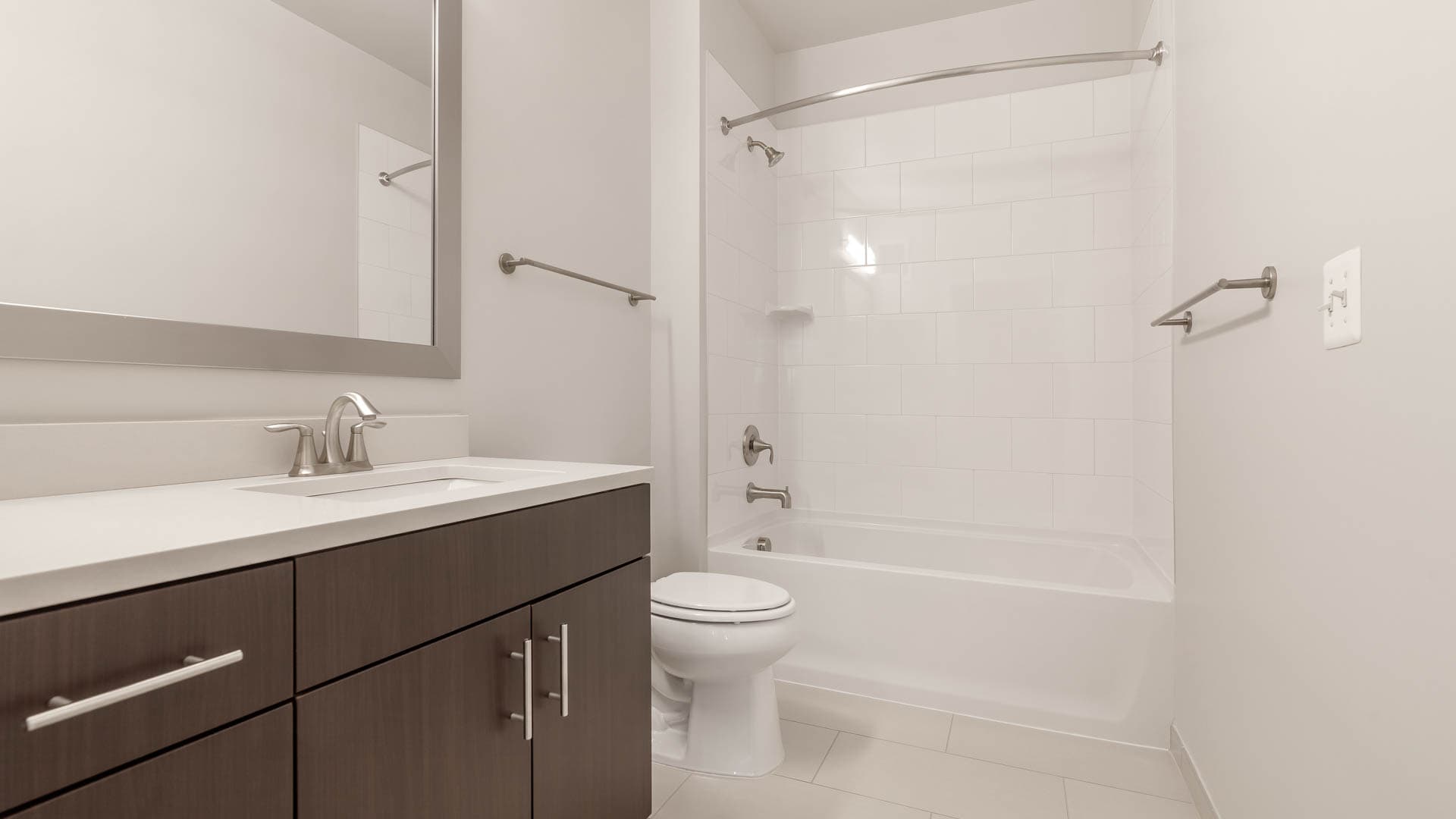 Radiant Fairfax Ridge Apartments 7 of 16