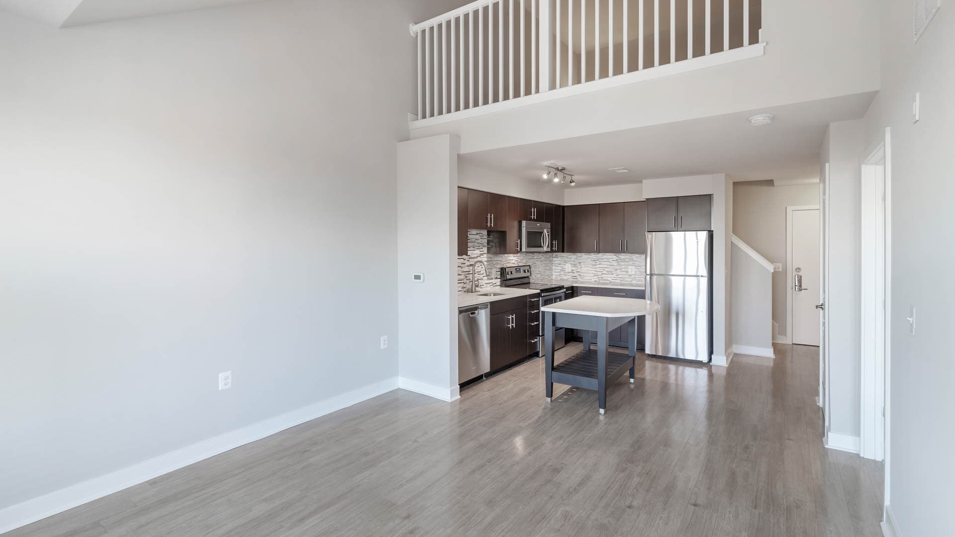 Radiant Fairfax Ridge Apartments 5 of 10