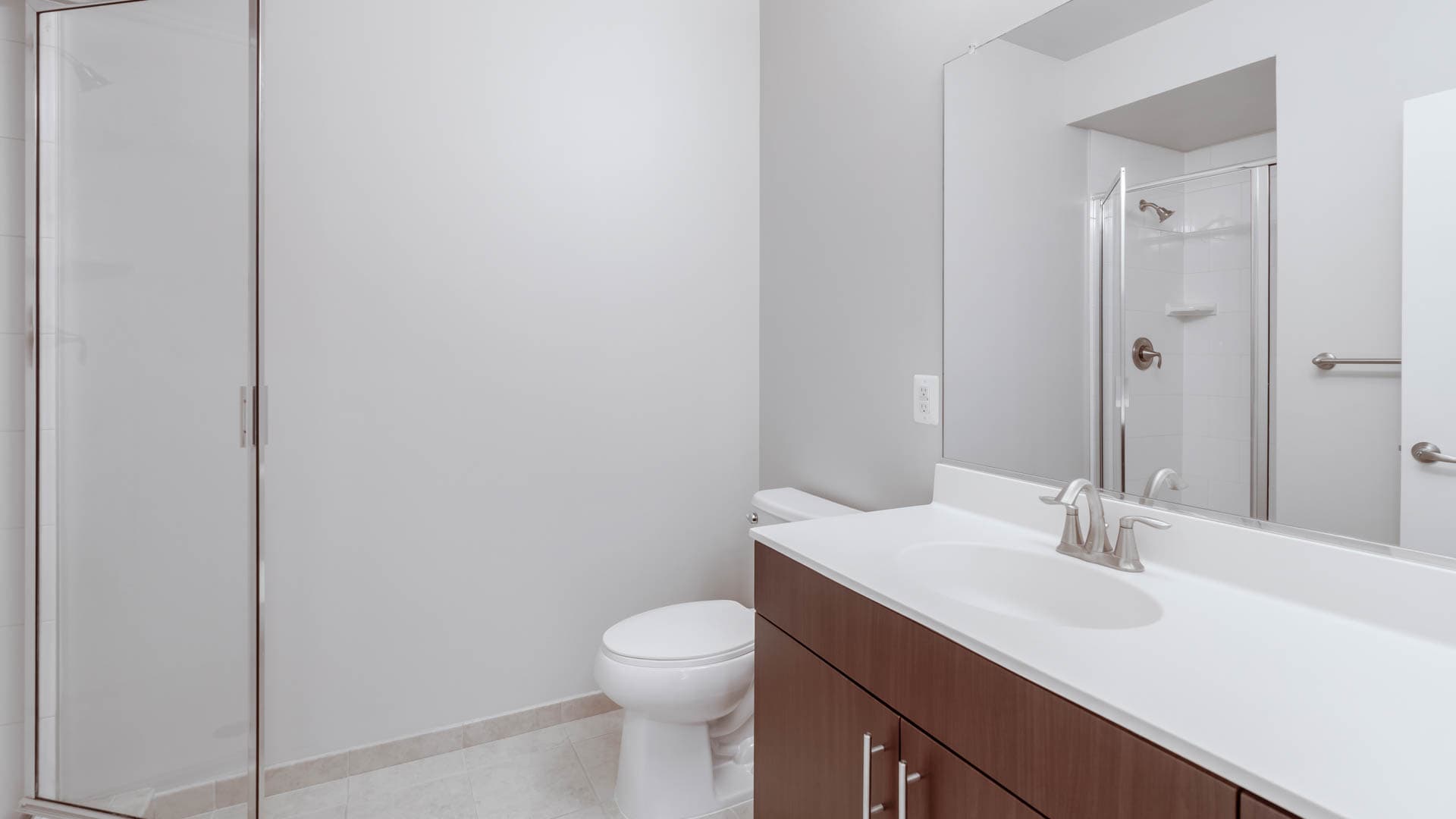 Radiant Fairfax Ridge Apartments 1 of 12