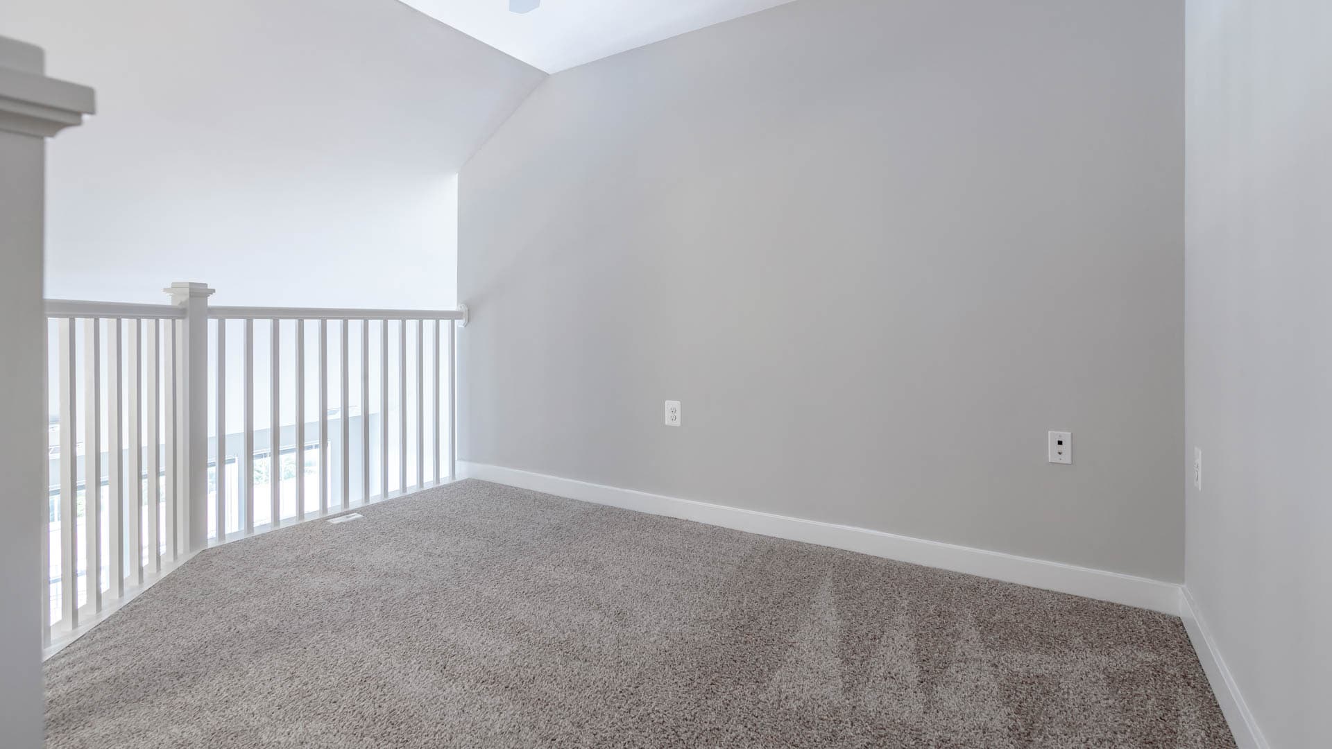 Radiant Fairfax Ridge Apartments 7 of 12