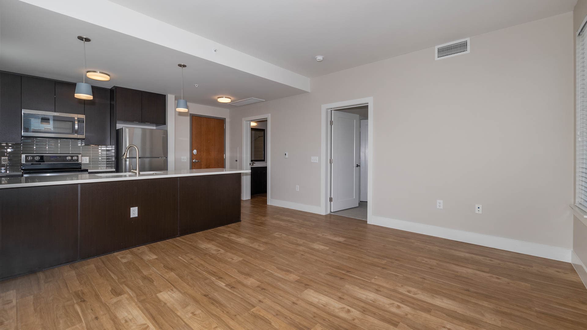 Theo Apartments 4 of 7