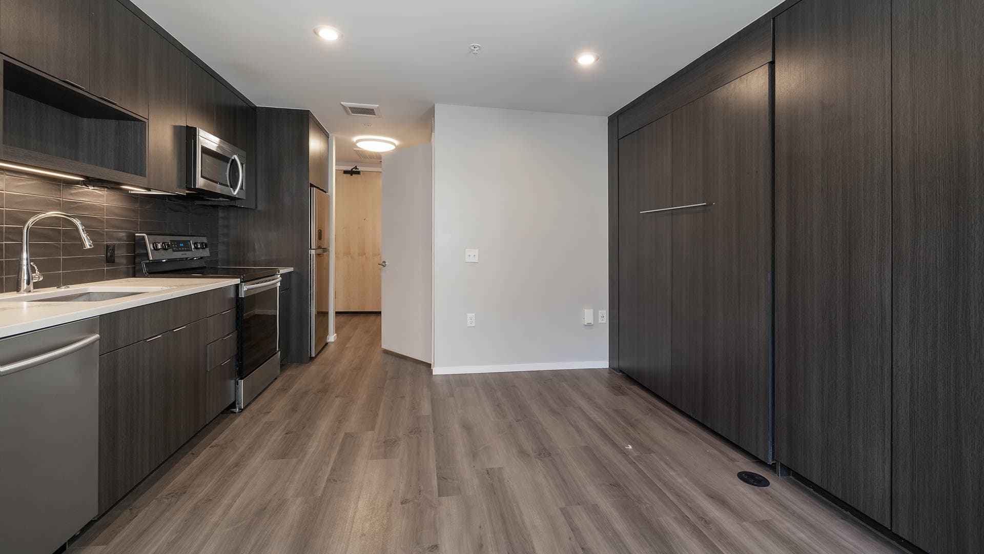 Milo Apartments 2 of 6