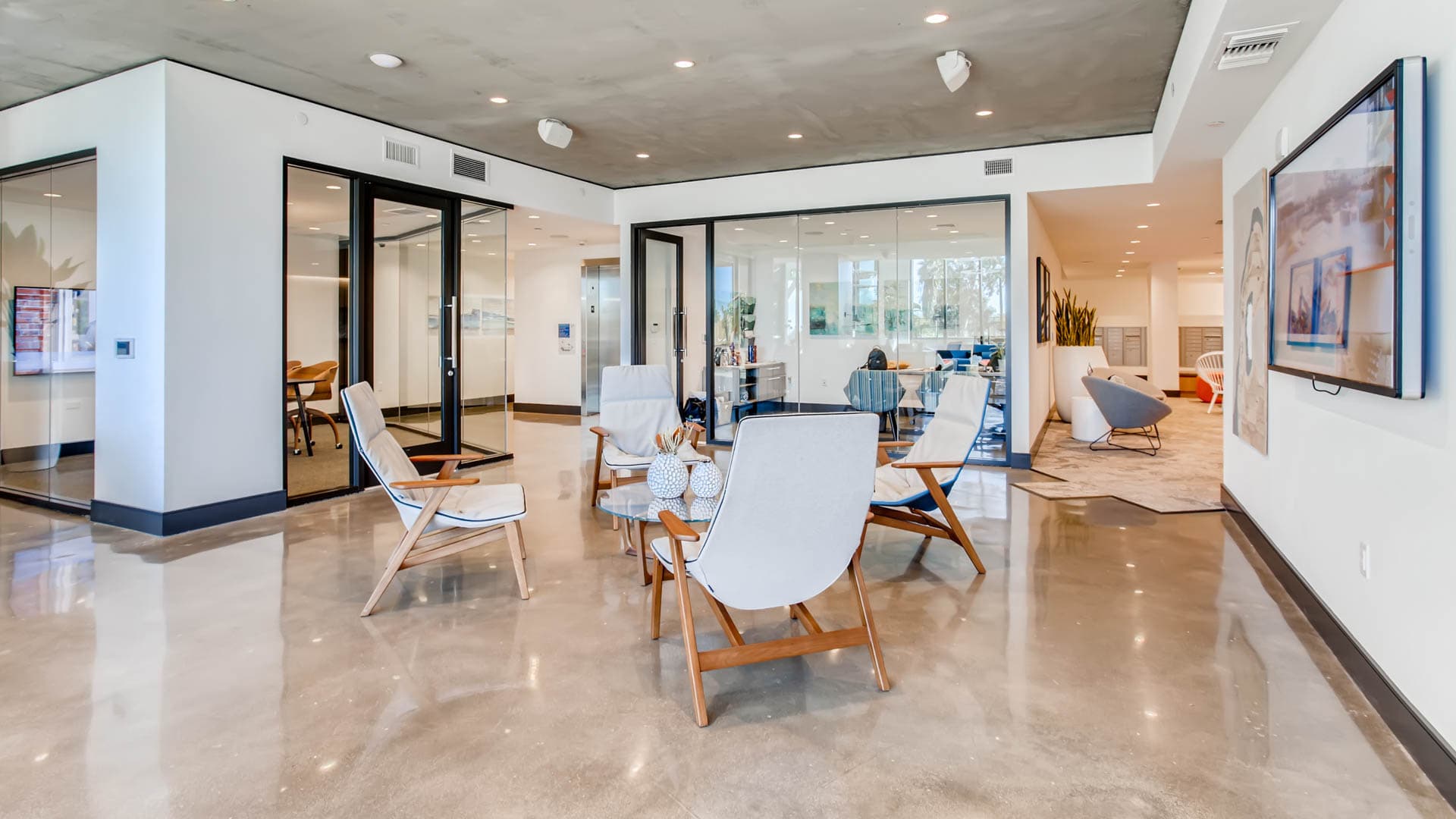 Mara Pacific Beach Apartments 5 of 54