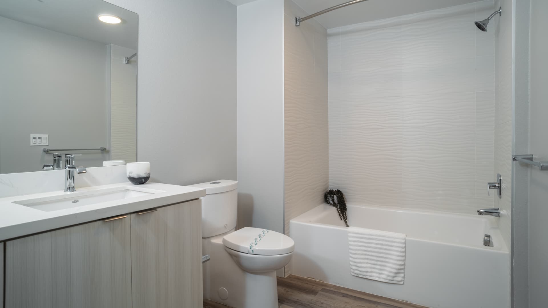 Mara Pacific Beach Apartments 28 of 54