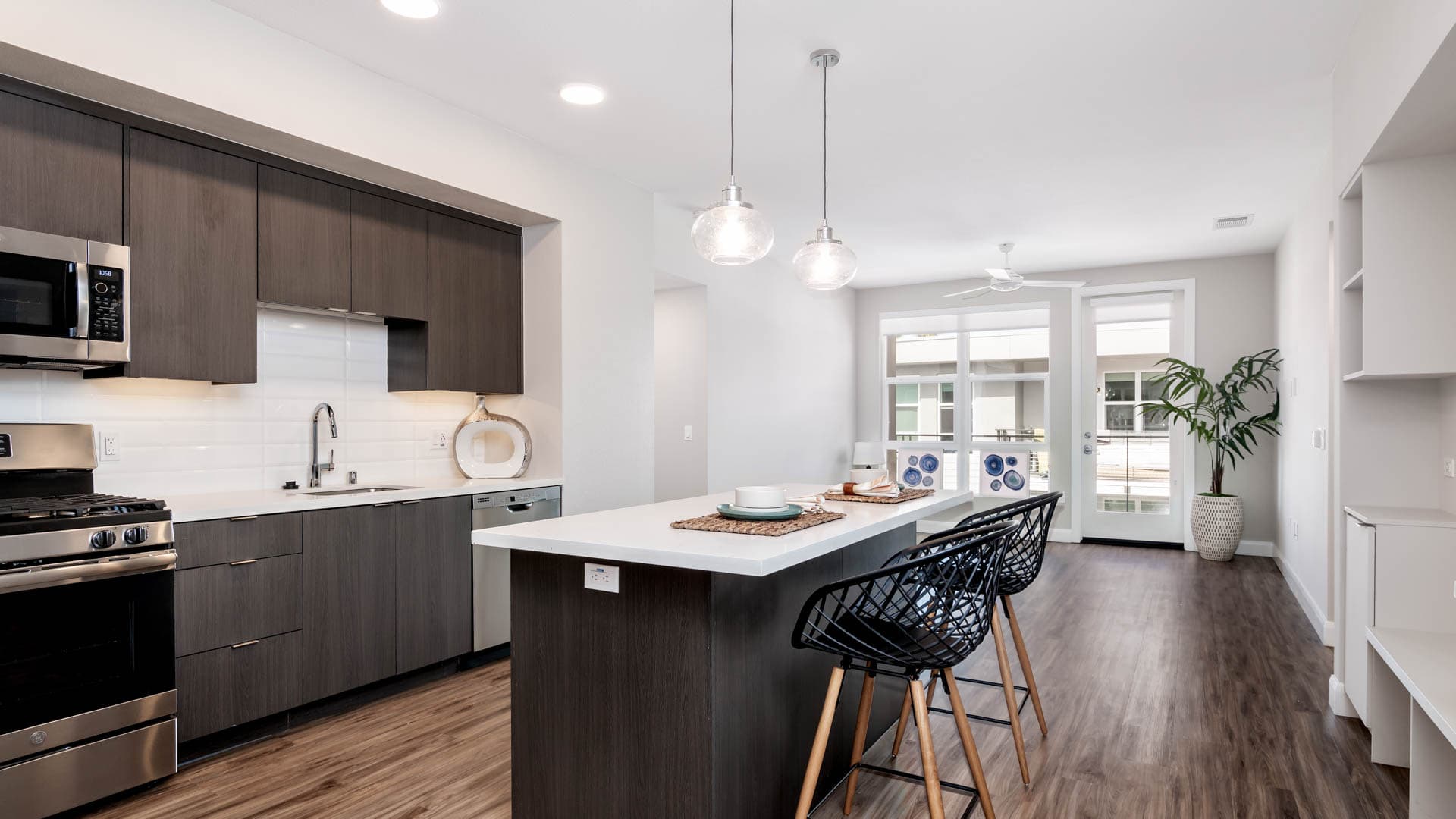 Mara Pacific Beach Apartments 6 of 11