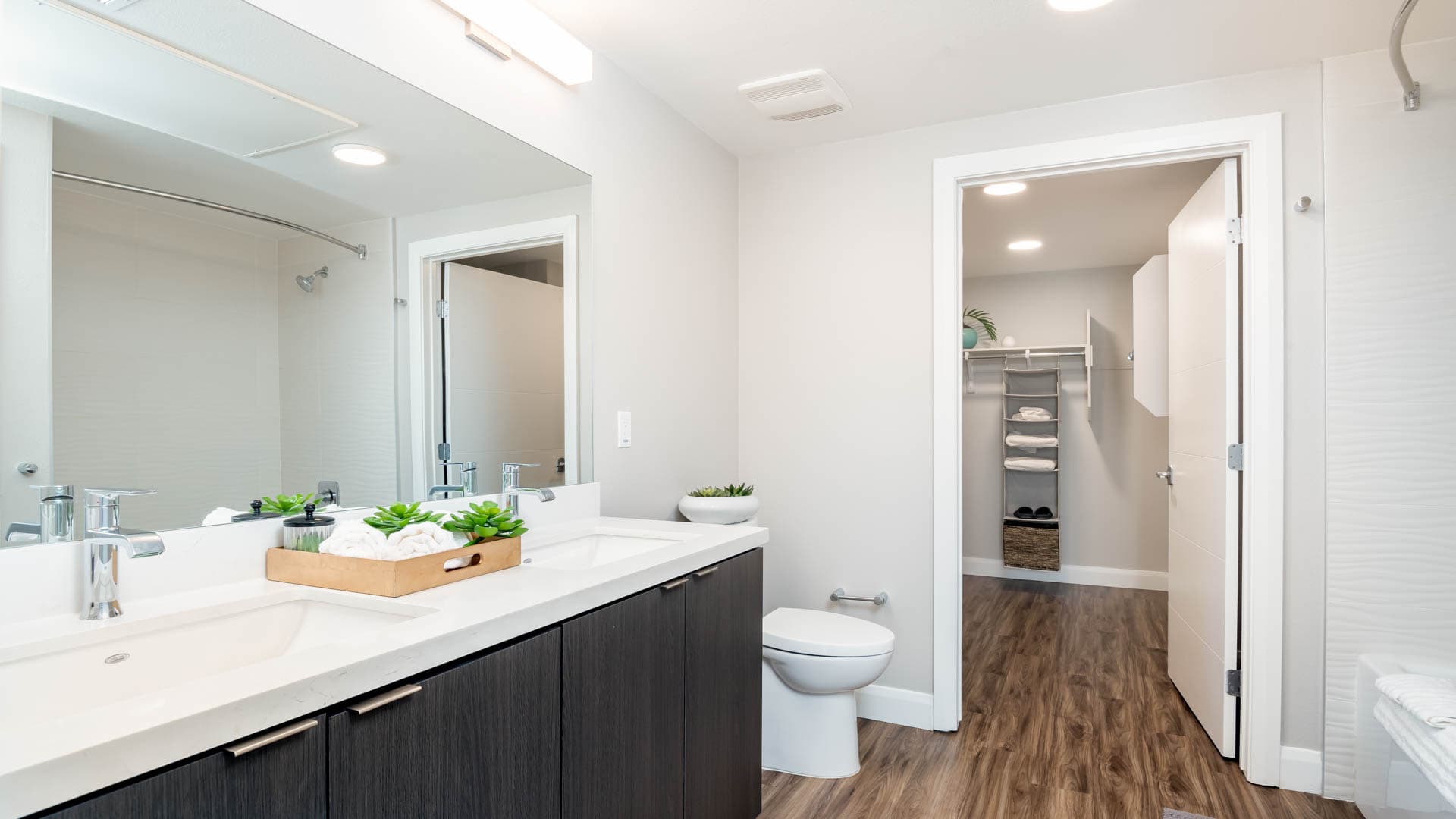 Mara Pacific Beach Apartments 1 of 11