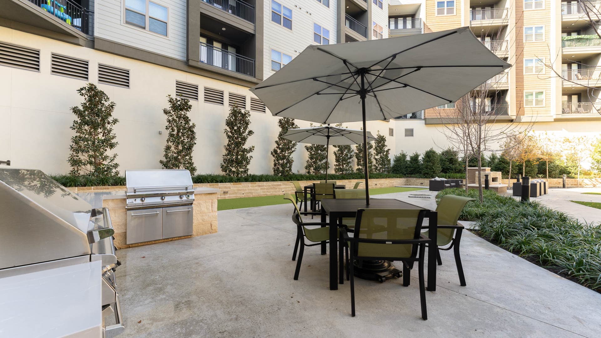 Olivian at the Realm Apartments 50 of 51