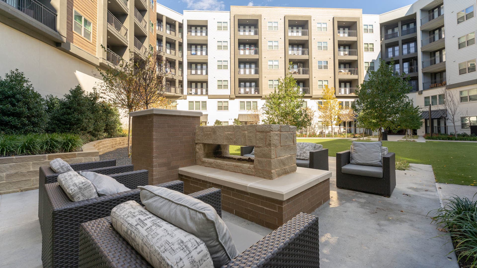 Olivian at the Realm Apartments 49 of 51