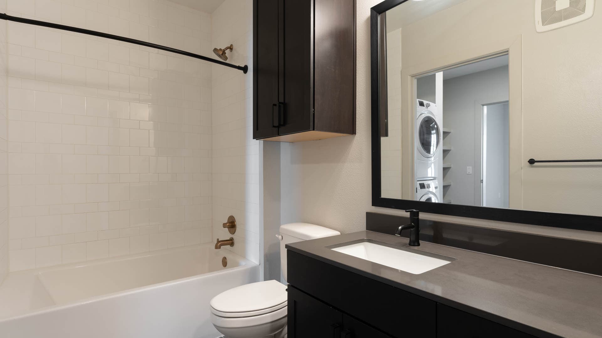 Indie Deep Ellum Apartments 16 of 46