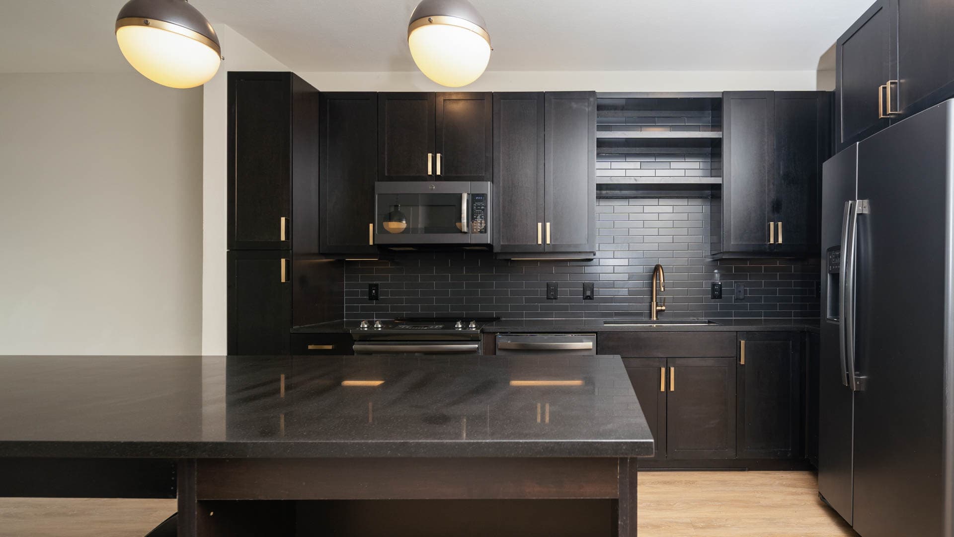 Indie Deep Ellum Apartments 4 of 8