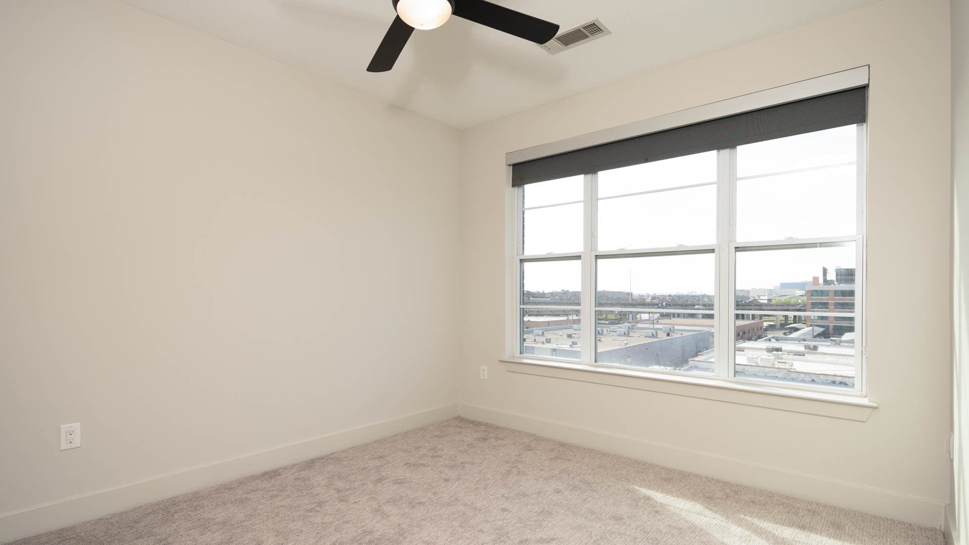 Indie Deep Ellum Apartments 2 of 8